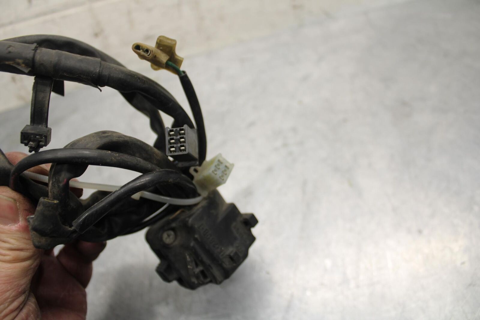 1996 Honda CBR900RR LEFT CLIP ON HANDLE HORN SIGNALS SWITCH  BB09
