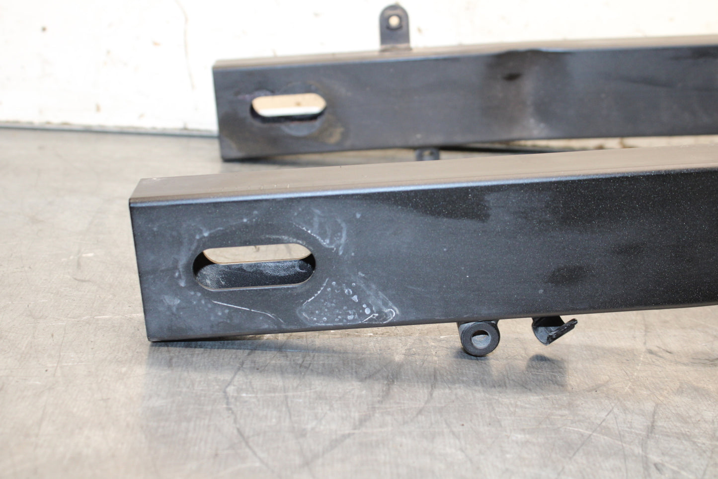 19-22 KAWASAKI Z400 REAR SWINGARM BACK SUSPENSION SWING ARM BB708