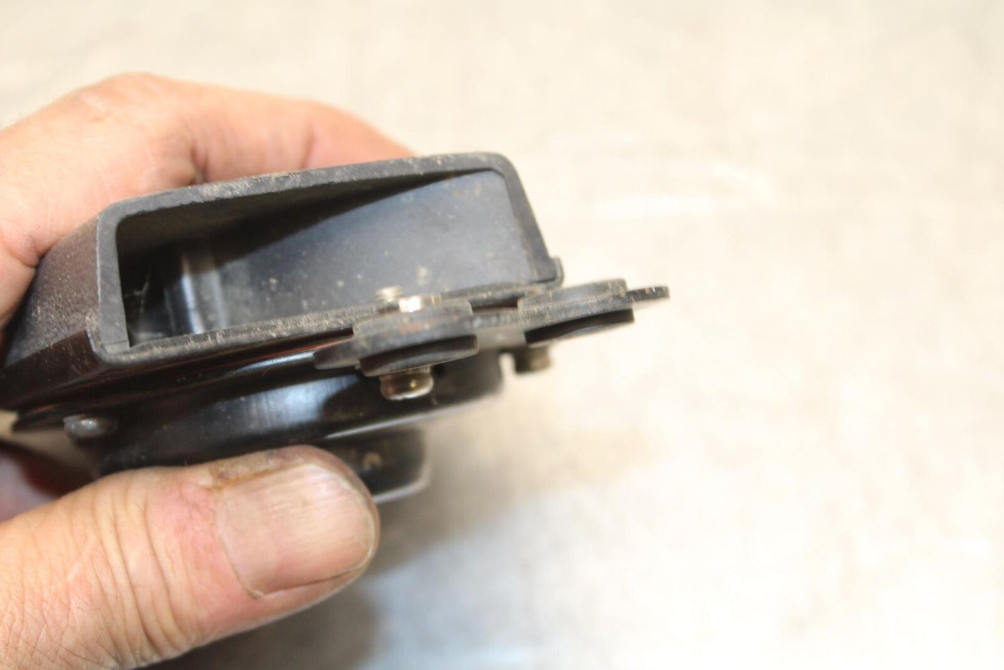 06-14 YAMAHA ROADLINER S XV1900S HORN SIGNAL BB619
