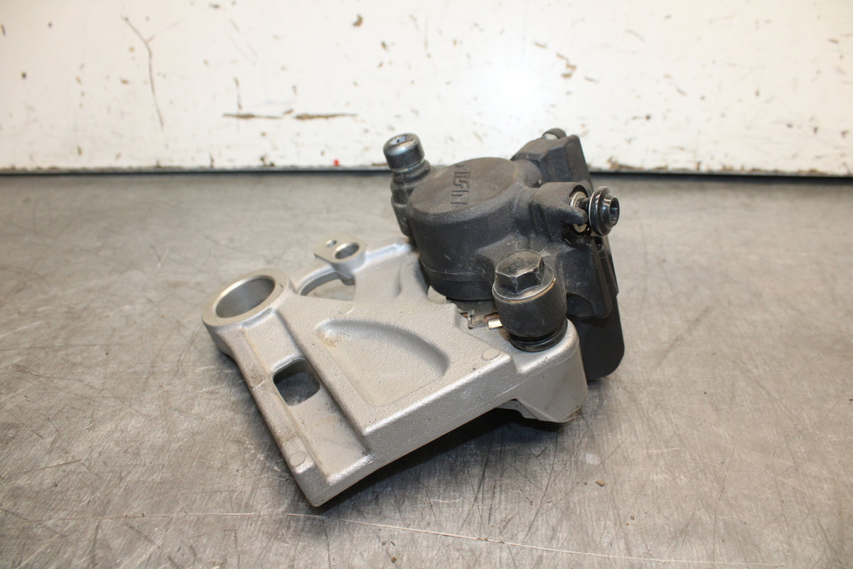 22-24 YAMAHA XSR900 REAR BACK BRAKE CALIPER W MOUNT BRACKET BB710