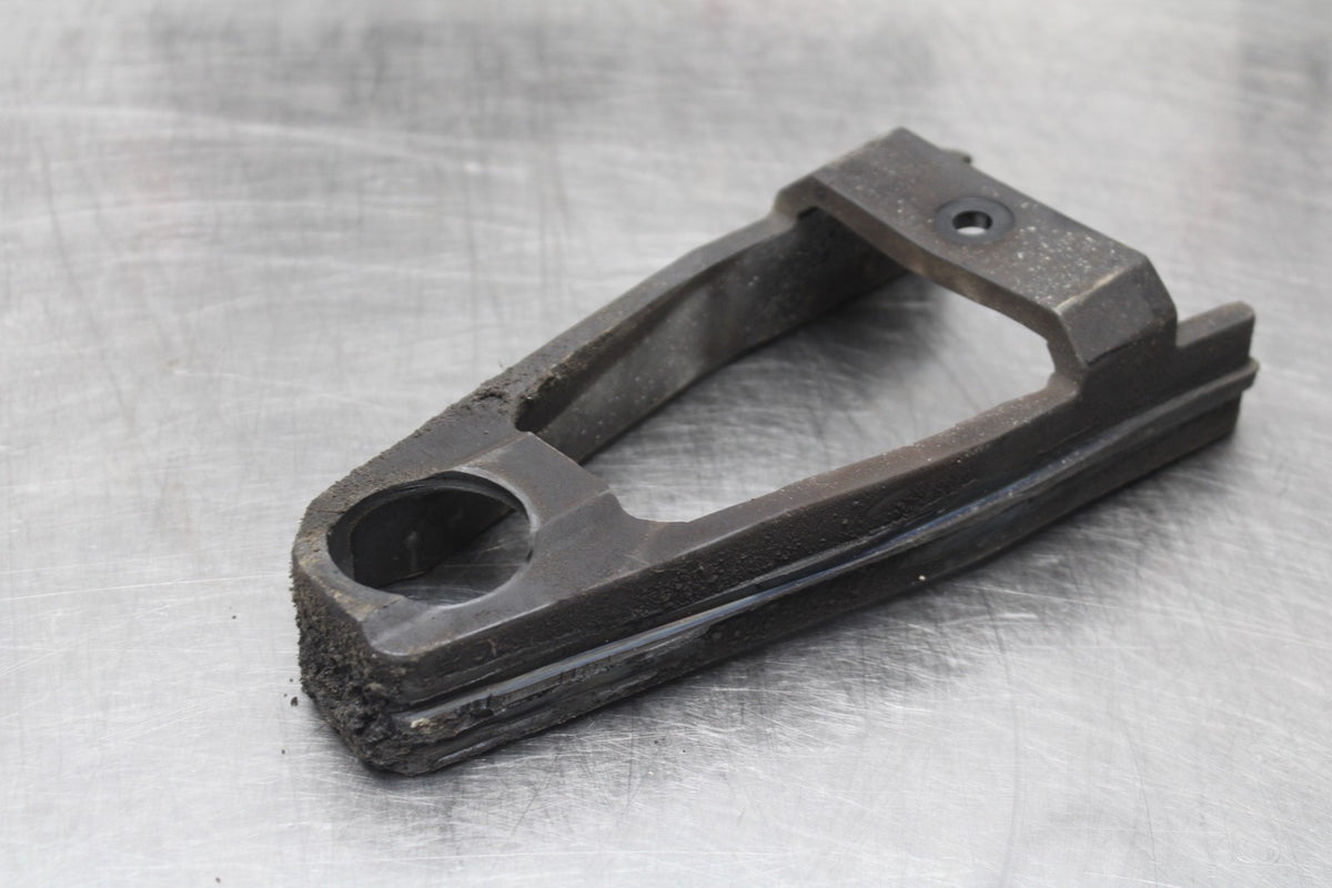 08 SUZUKI SV650 SWINGARM CHAIN BUFFER SLIDER GUIDE BB846