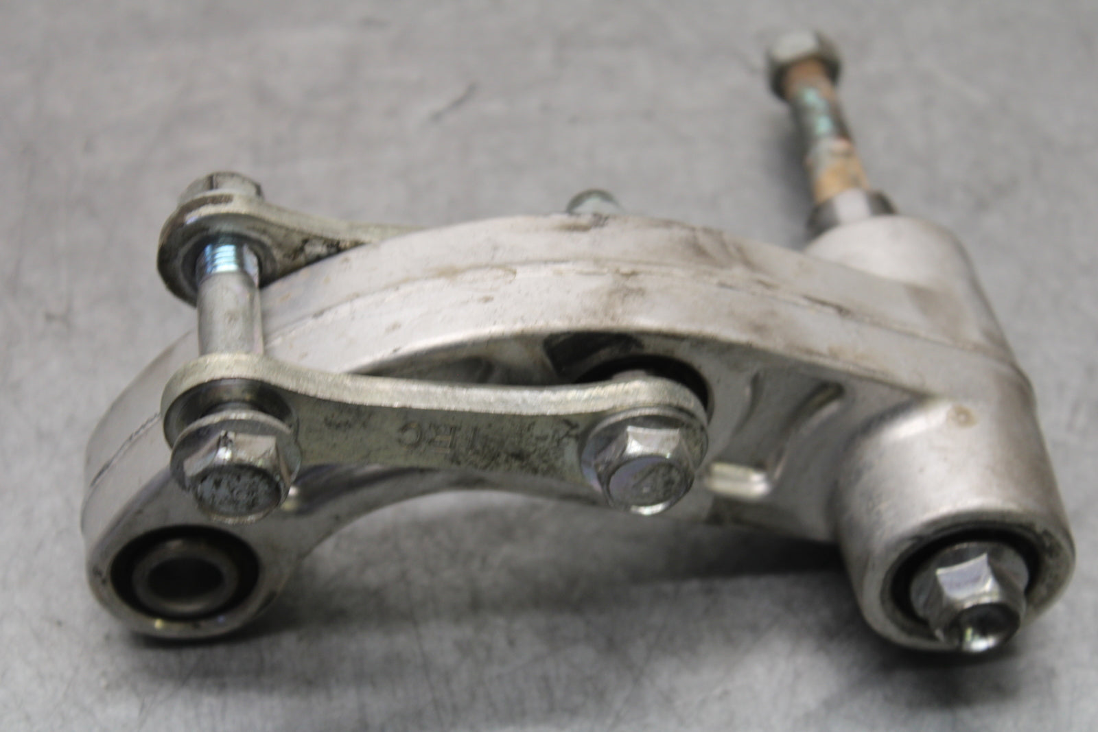 16-21 YAMAHA XSR900 REAR DOGBONE SHOCK LINKAGE LINK BB664