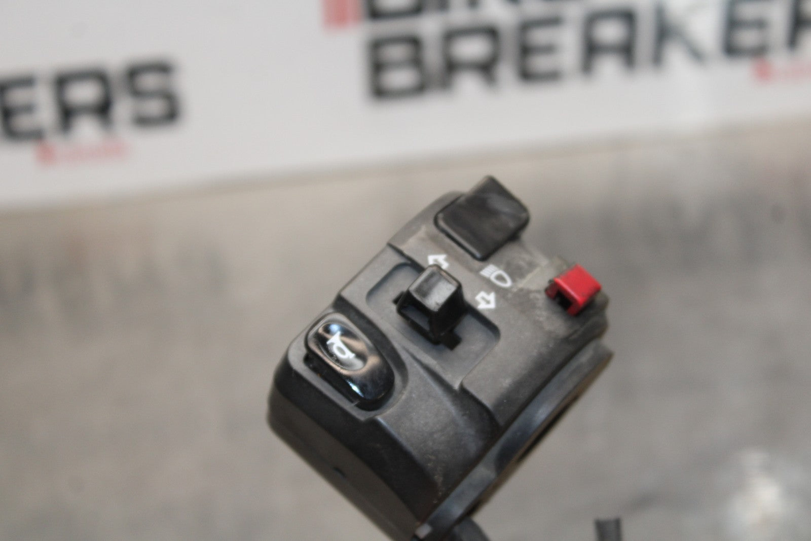 09-10 KAWASAKI ER-6N LEFT CLIP ON HANDLE HORN SIGNALS SWITCH SWITCHES BB205