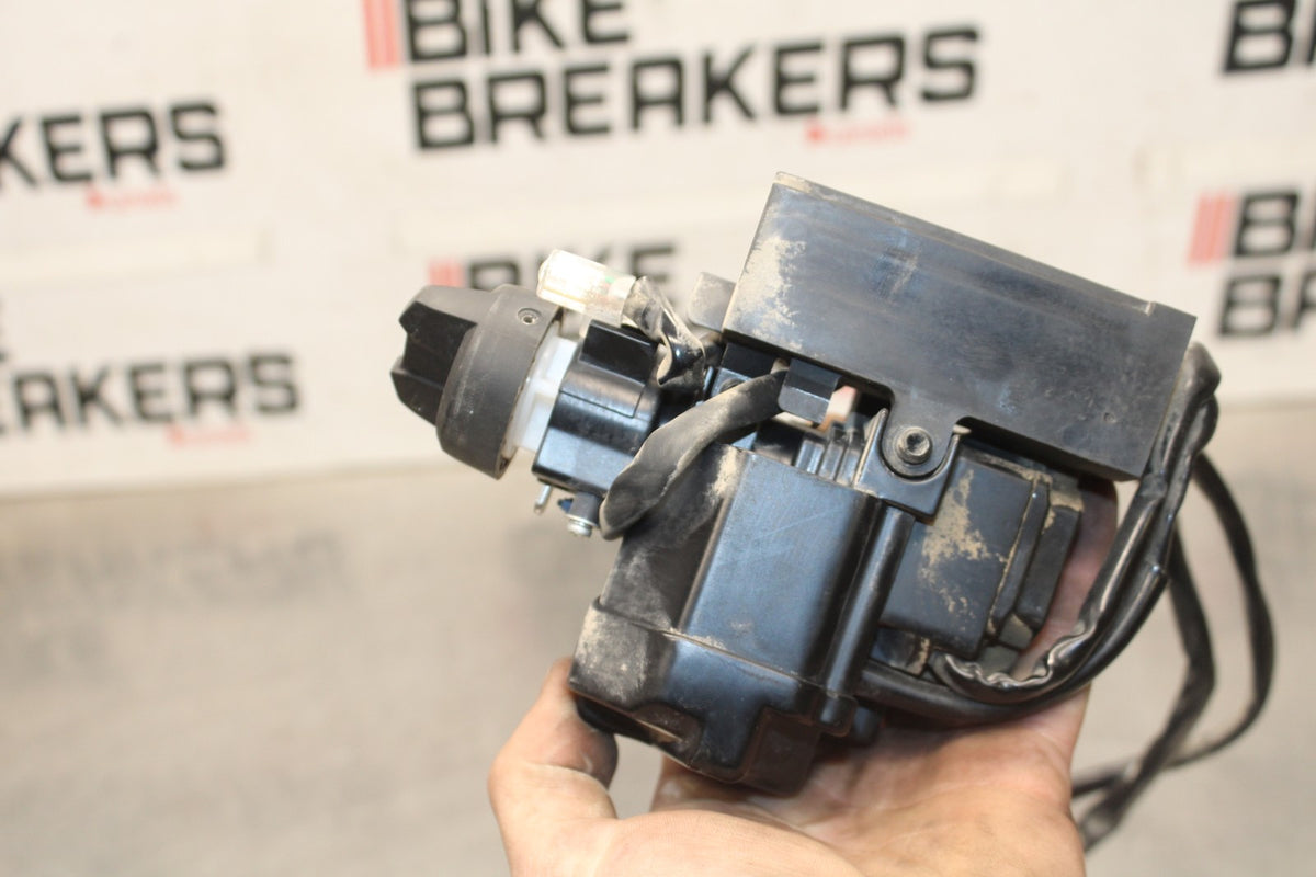 24-25 KAWASAKI NINJA 500 EX500J ABS IGNITION LOCK SEAT & HELMET LOCK BB934