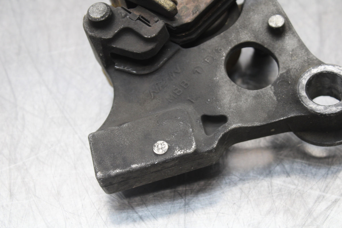 98-05 HONDA SUPER HAWK 1000 VTR1000F REAR BRAKE CALIPER W MOUNT BRACKET BB152 
