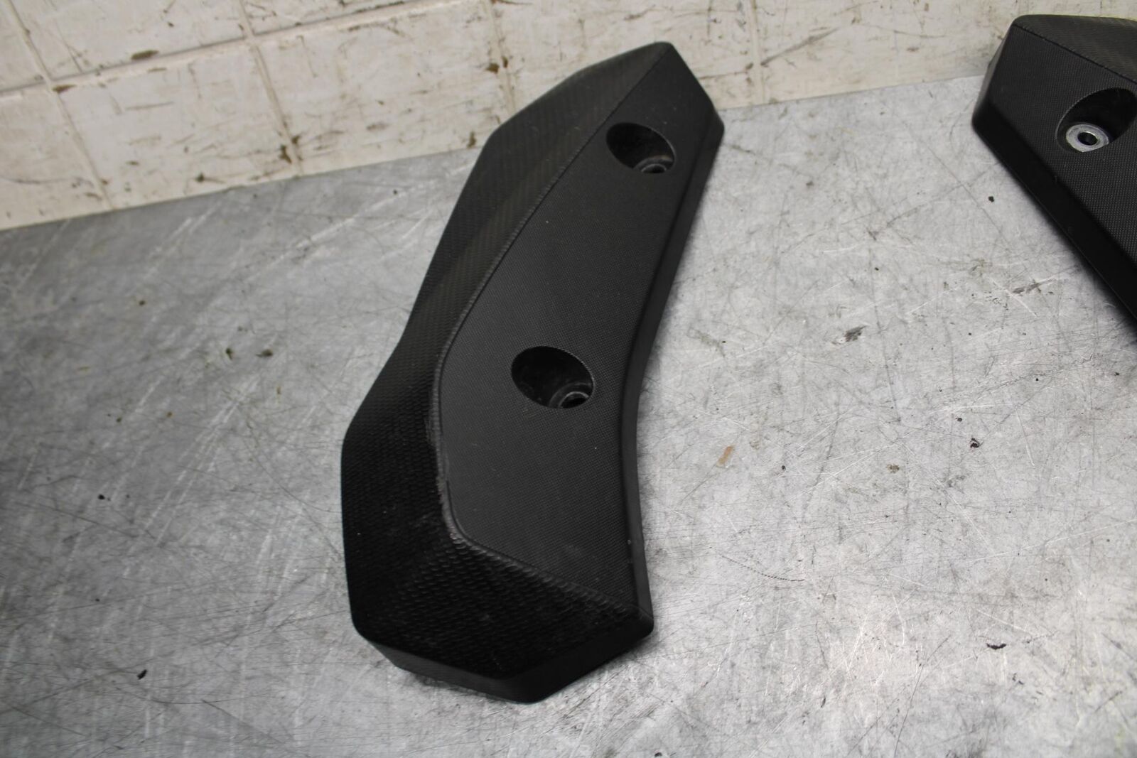 2015 Yamaha FZ07 ENGINE RADIATOR GUARD COVER BB531