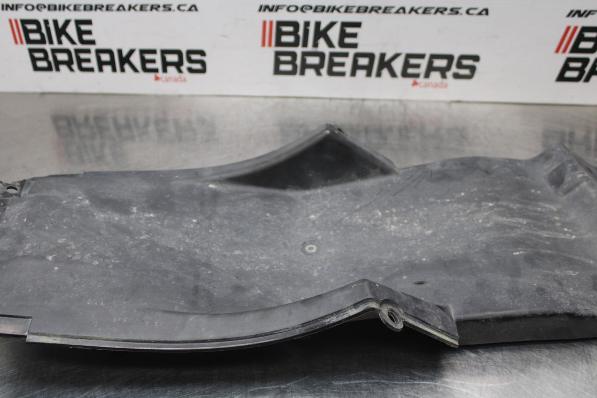 09 KAWASAKI NINJA 250R REAR BACK TAIL UNDERTAIL FAIRING COWL FENDER BB824