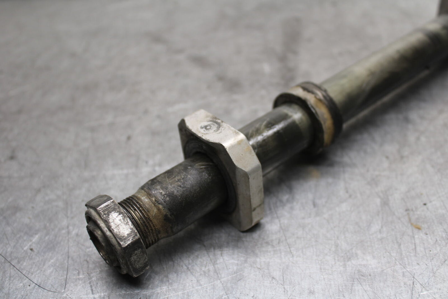 08-10 SUZUKI GSXR 600 REAR AXLE BACK WHEEL RIM PIVOT BOLT AXEL  BB721
