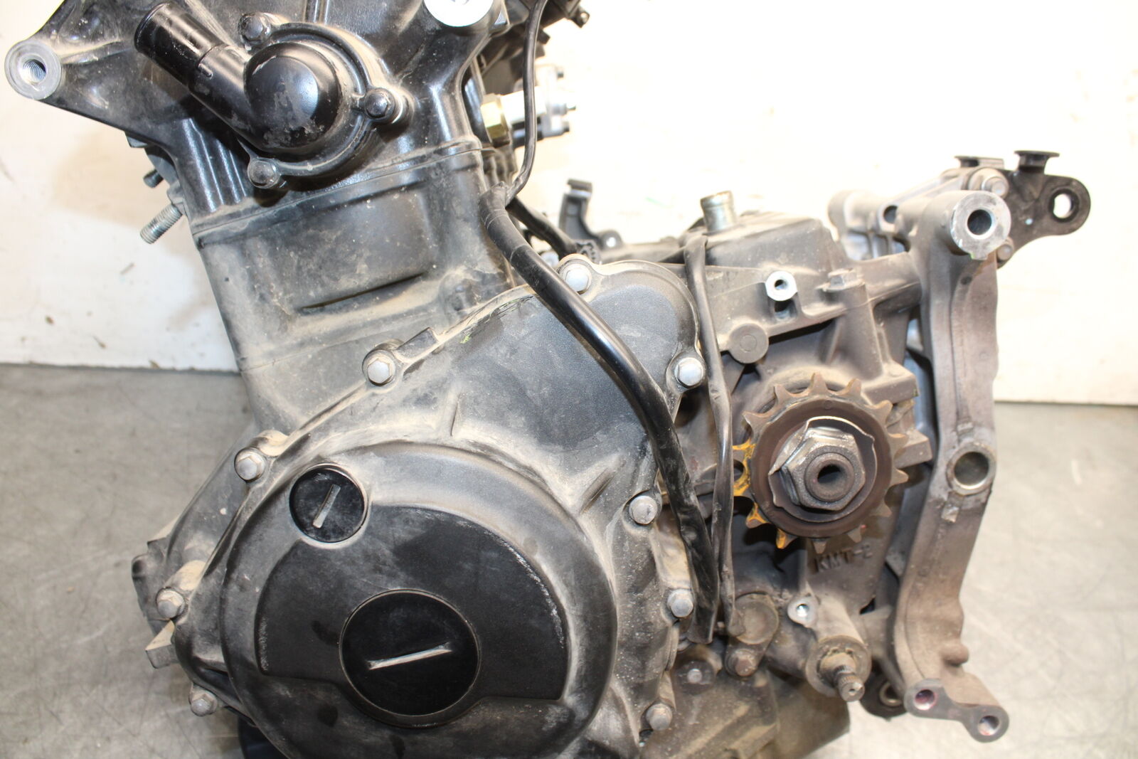 19-22 KAWASAKI Z400 ENGINE MOTOR BB708