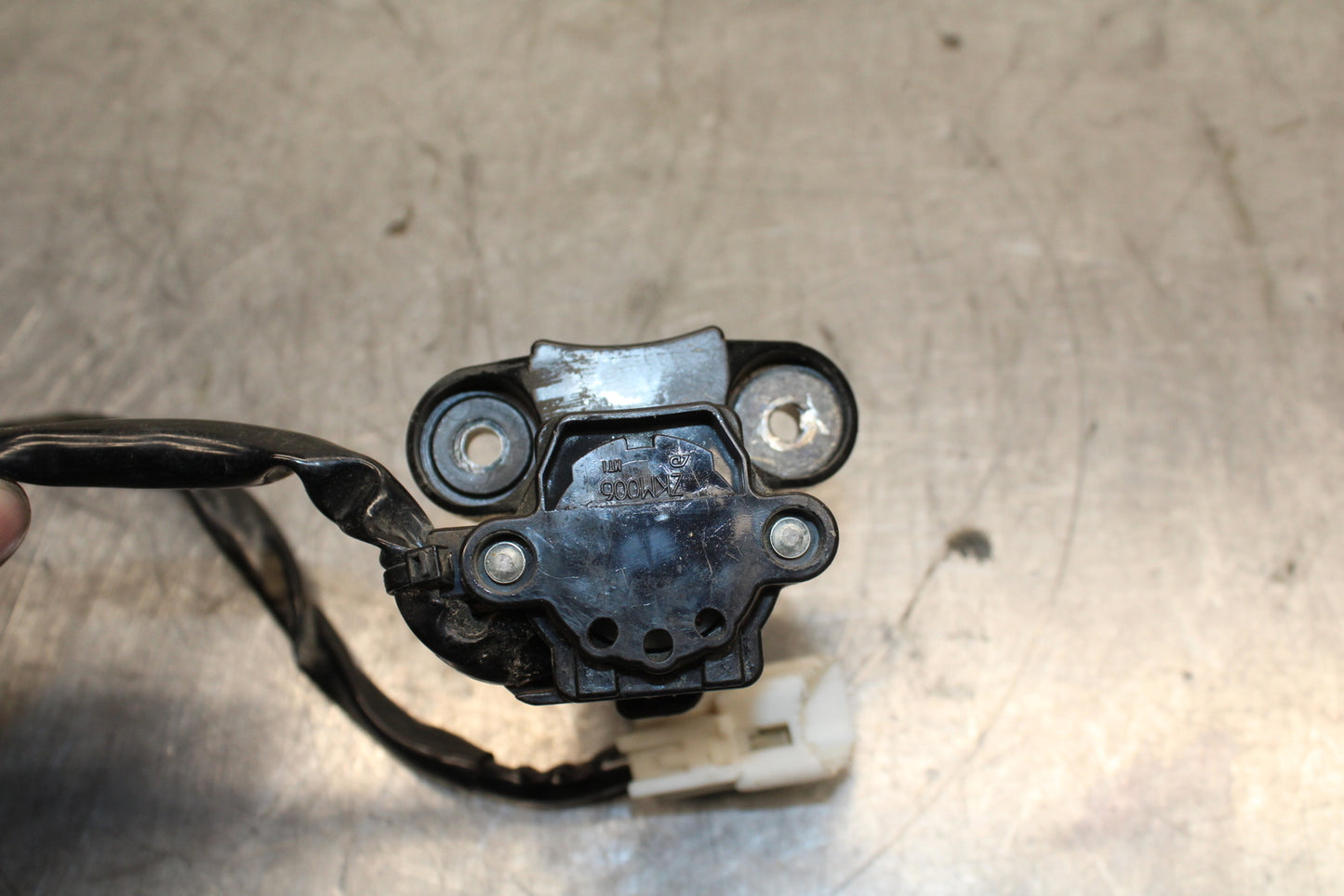 23 KAWASAKI NINJA ZX6R 636 IGNITION LOCK NO KEY BB609