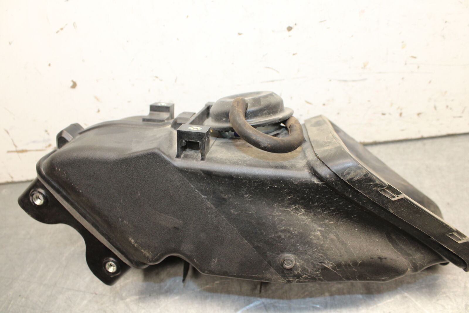 16 KAWASAKI NINJA ZX10R RAM AIR INTAKE TUBE DUCT 39045-0041 BB650