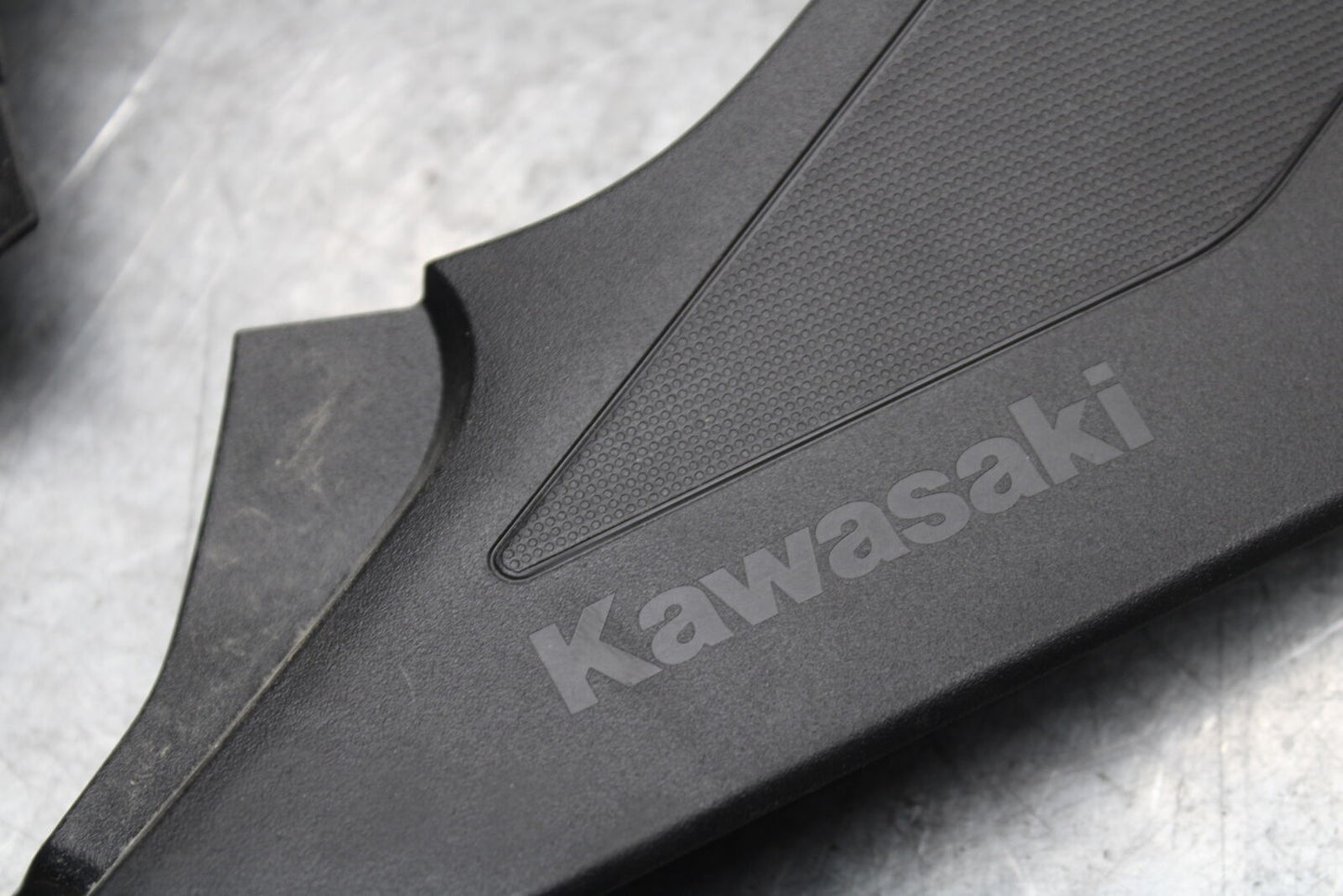 18-23 KAWASAKI NINJA 400 RIGHT LEFT FRONT SIDE SEAT PANELS TRIMS FAIRINGS BB660