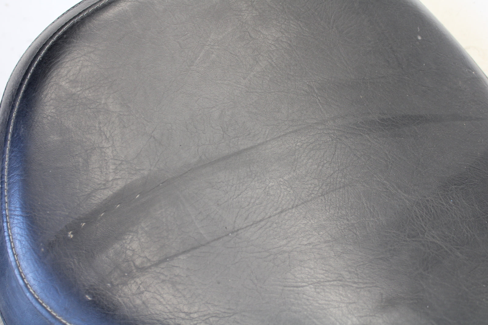 04 SUZUKI INTRUDER 800 FRONT DRIVERS SEAT BB758