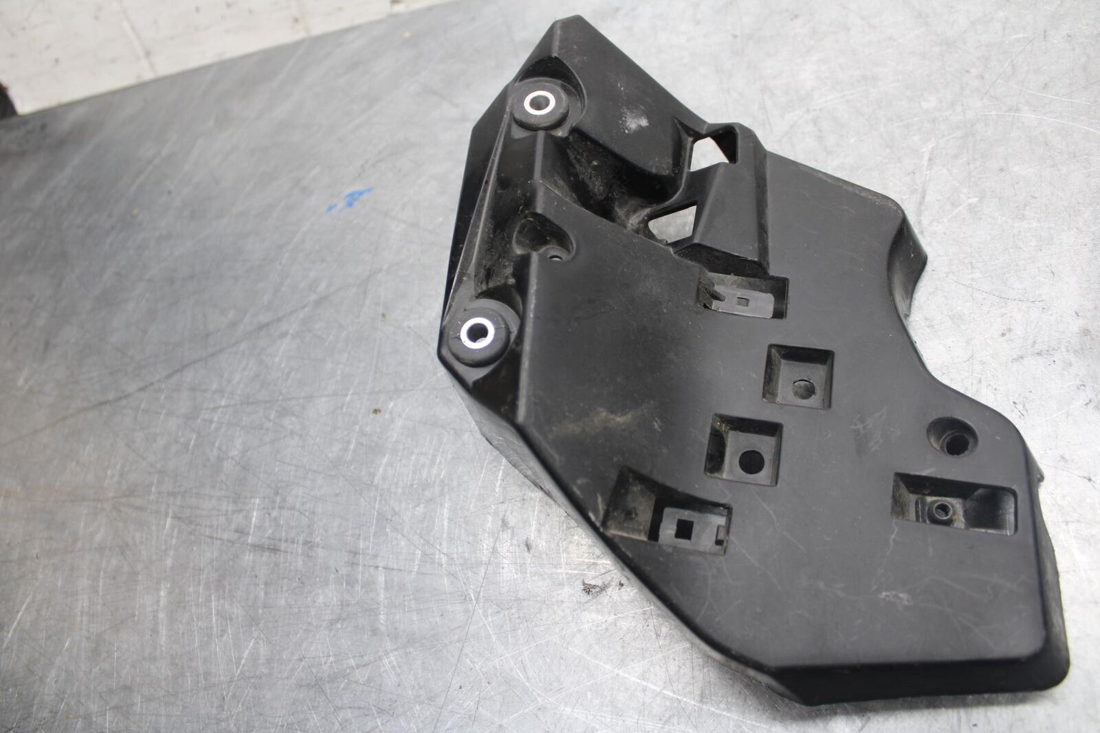 2015 Yamaha FJ09 RIGHT LEFT INNER FAIRINGS COWLS PANELS TRIMS BB41