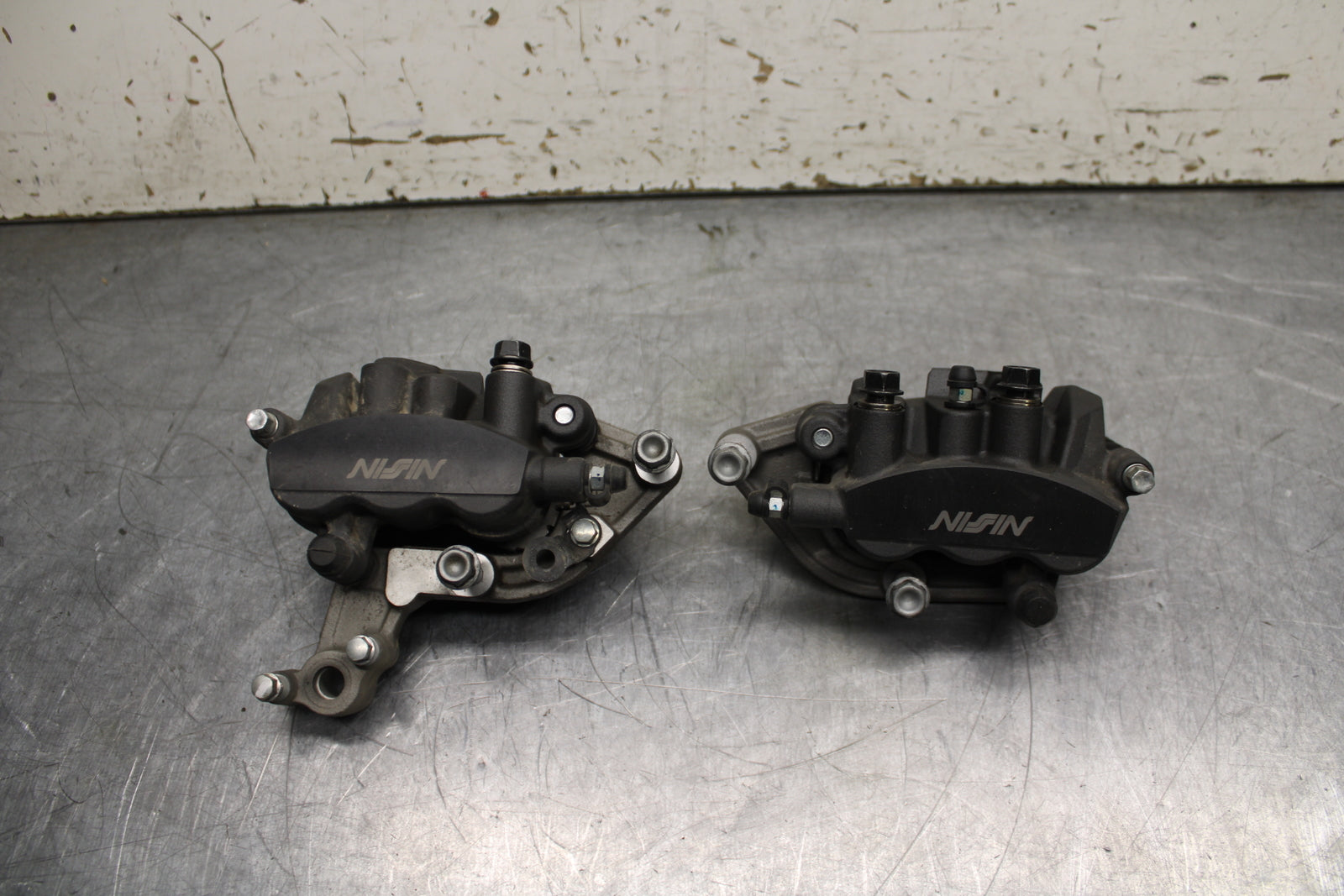 14 HONDA CTX1300A RIGHT LEFT FRONT BRAKE CALIPER SET PAIR CALIPERS BB732