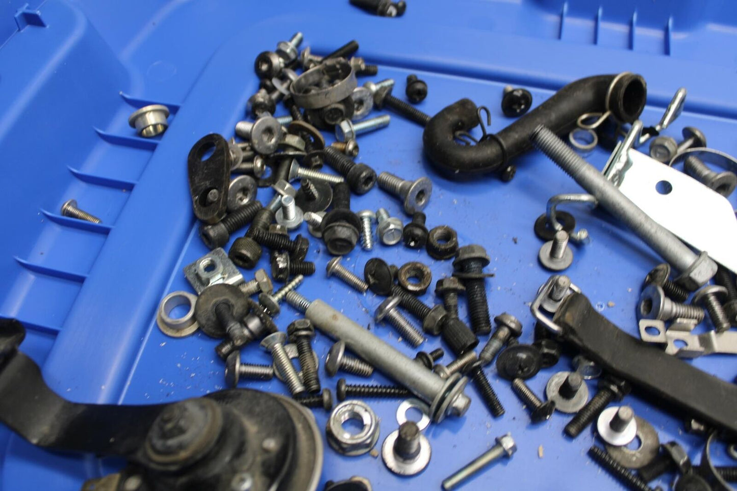 08-12 KAWASAKI NINJA 250R EX250J LEFTOVER  BOLTS HARDWARE MOTOR SCREWS BB612