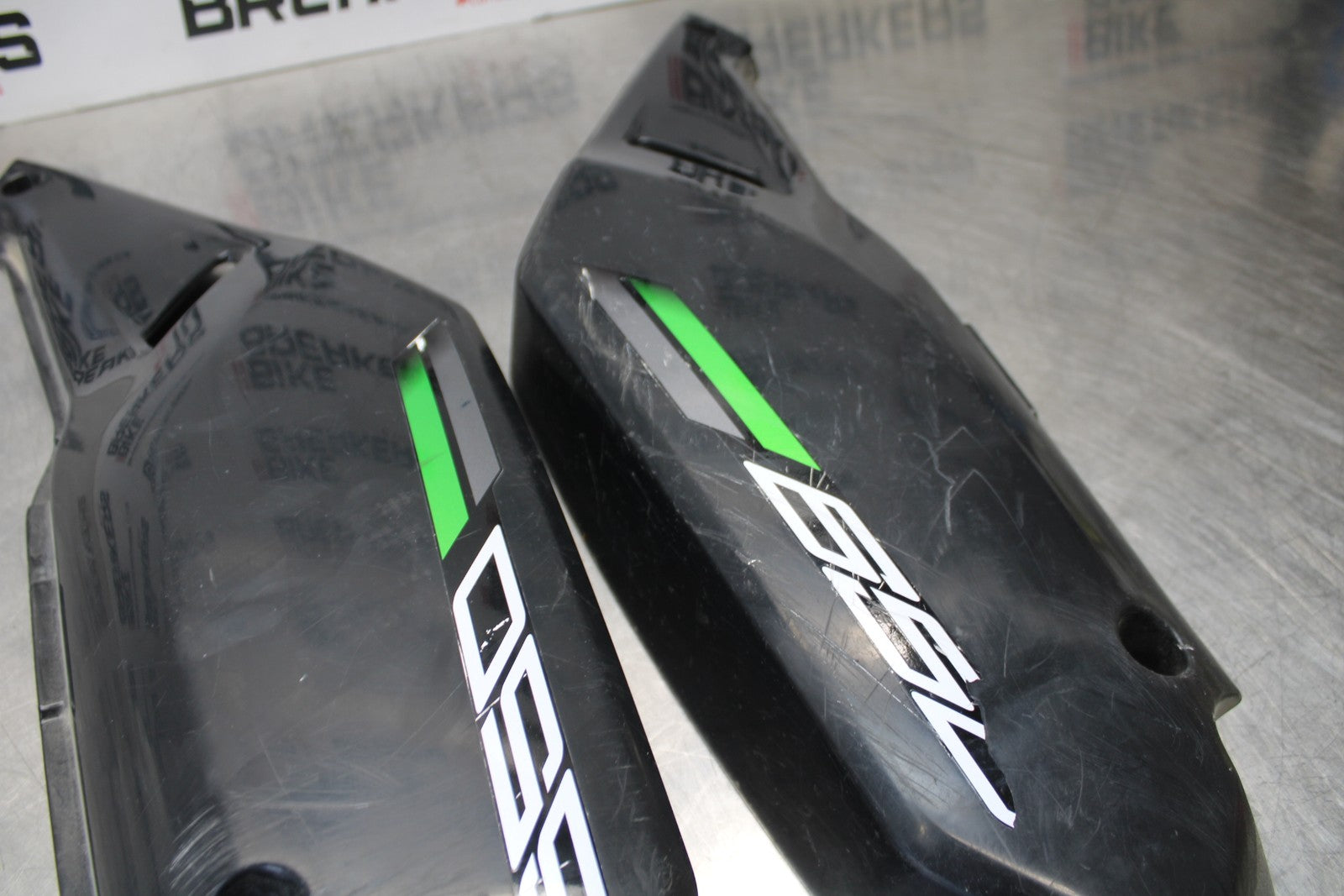 08-18 KAWASAKI KLR650 RIGHT & LEFT REAR BACK TAIL FAIRING COWL SHROUD BB183