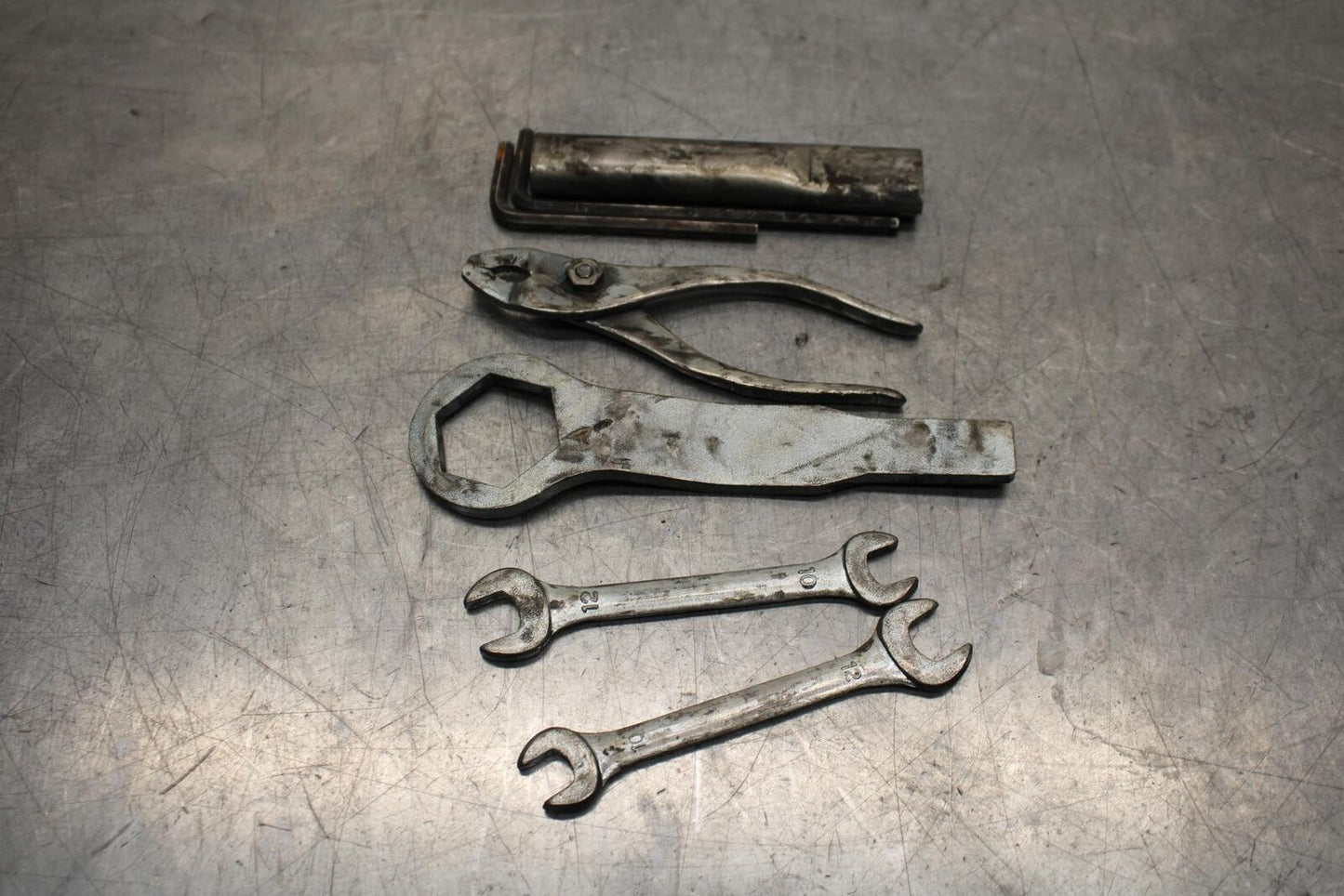 2011 Kawasaki Ninja ZX6R ZX600R STOCK TOOLS OEM TOOL BAG KIT 56007-0098  BB587