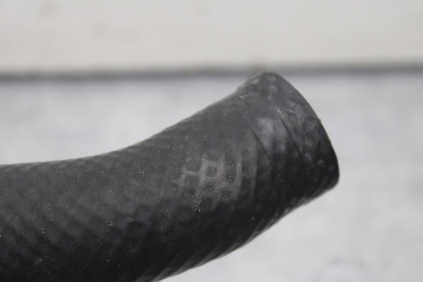 23 KAWASAKI NINJA ZX6R 636 HOSE BB609