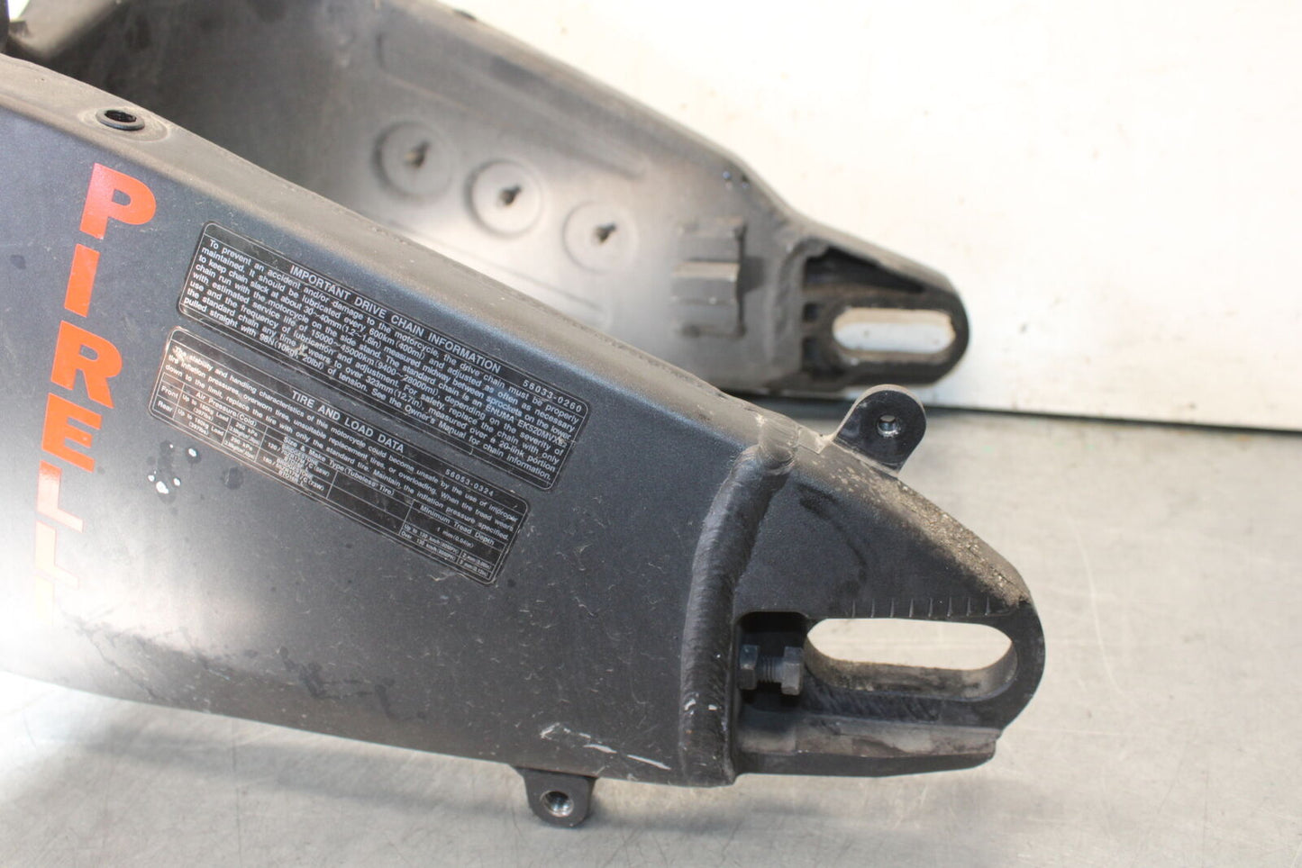 09-12 KAWASAKI NINJA ZX6R REAR SWINGARM BACK SWING ARM 33001-0212 BB698