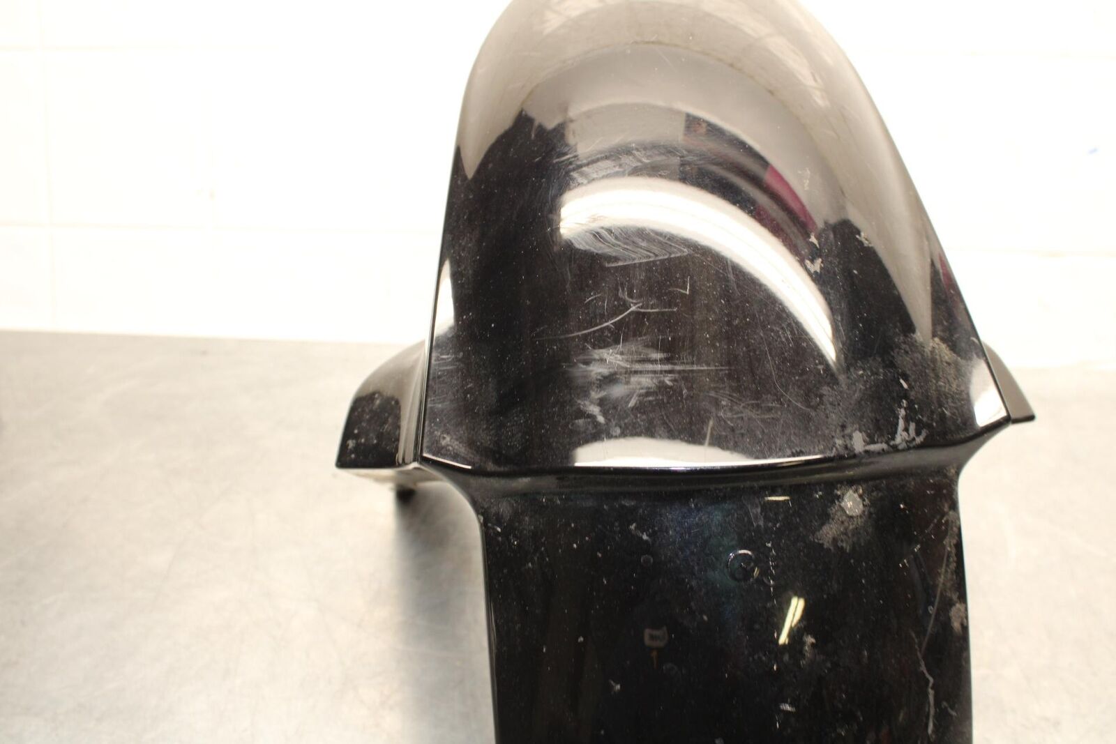 2011 Kawasaki Ninja ZX6R ZX600R FRONT WHEEL FENDER COWL 35004-0118-32N BB587