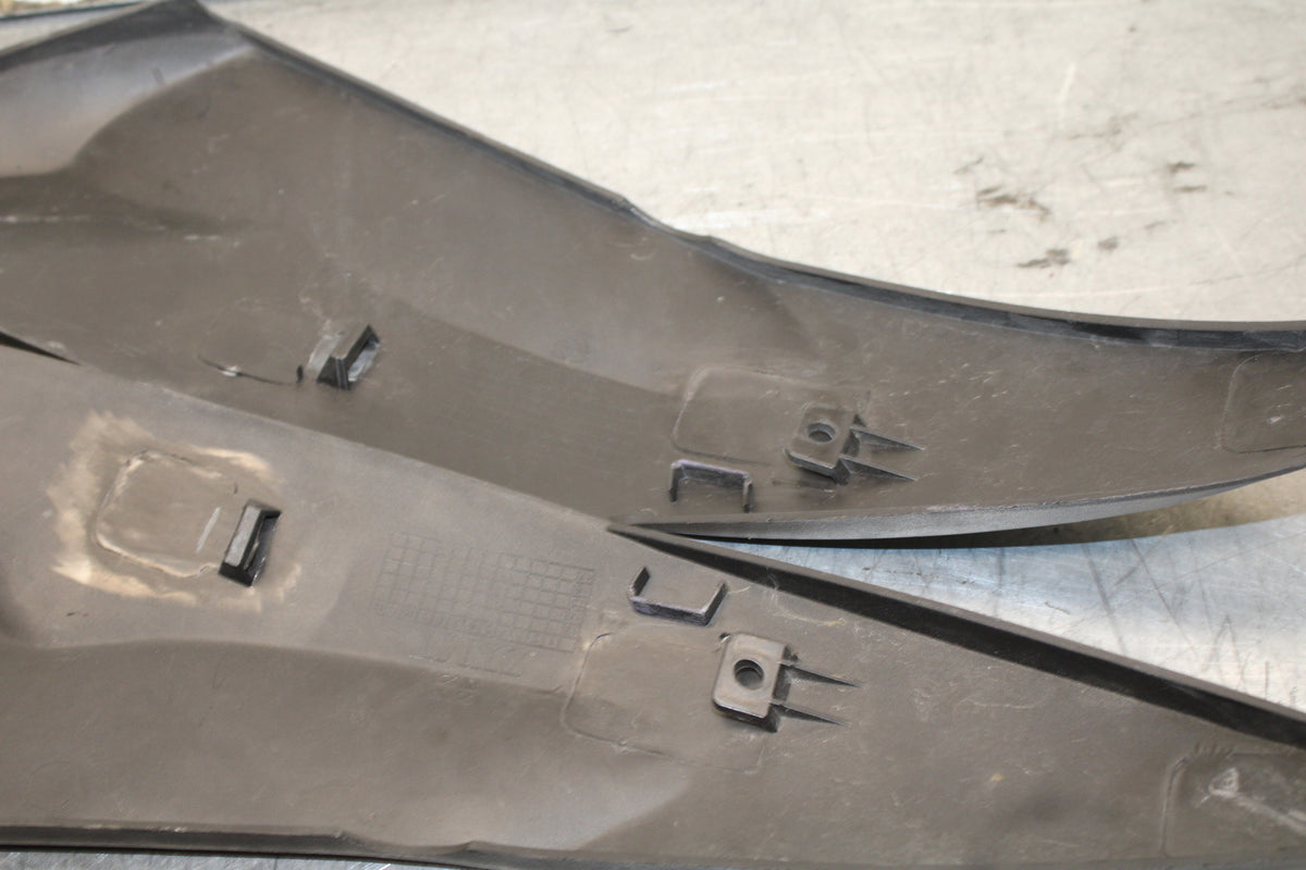 06 YAMAHA YZF R6 AFTERMARKET RIGHT LEFT FUEL TANK PANELS COVERS TRIM SET  BB716