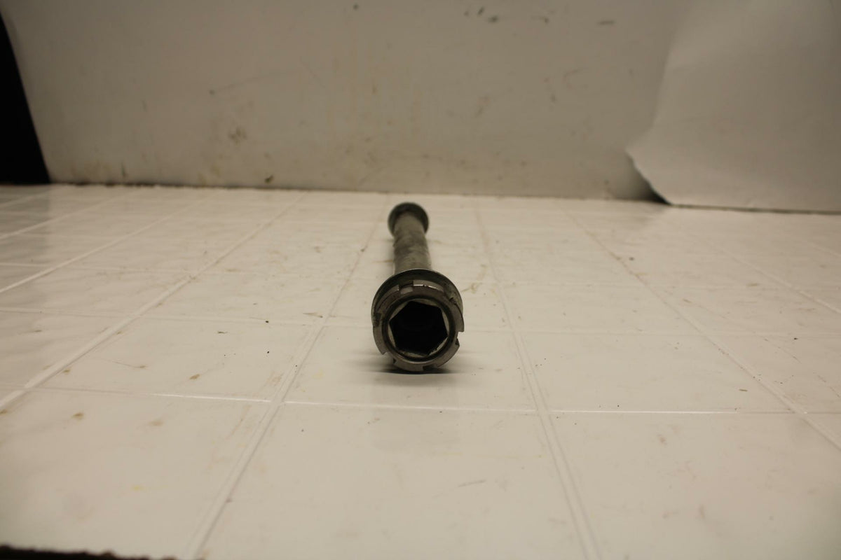 08-16 YAMAHA YZF R6 REAR BACK SWINGARM BOLT SUSPENSION PIVOT AXLE BB406