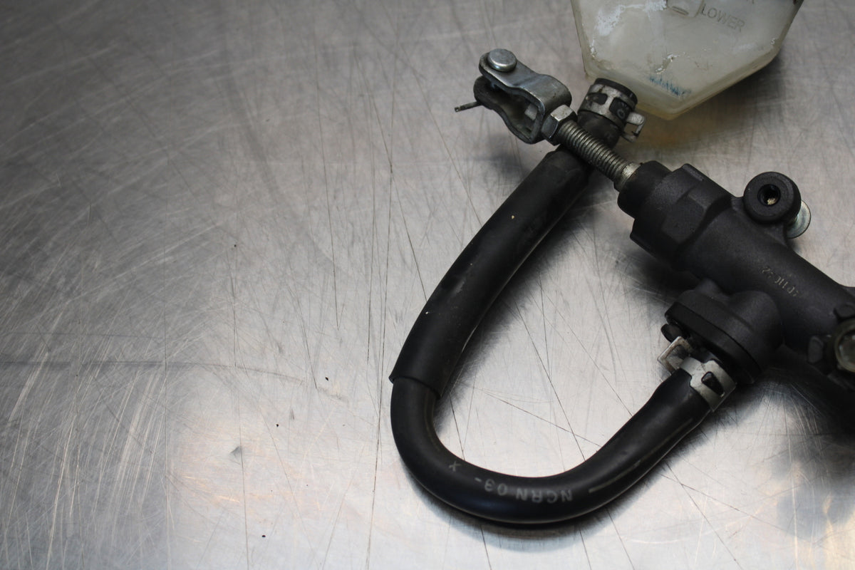04-09 SUZUKI GS500F REAR BACK BRAKE MASTER CYLINDER W RESERVOIR BB165