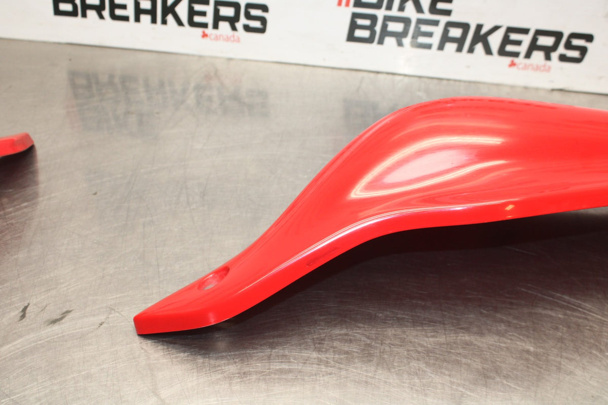 05 DUCATI SUPERSPORT 800 RIGHT REAR BACK TAIL FAIRING COWL SHROUD BB913