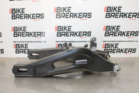 23-24 YAMAHA MT-07 REAR SWINGARM BACK SUSPENSION SWING ARM BB194