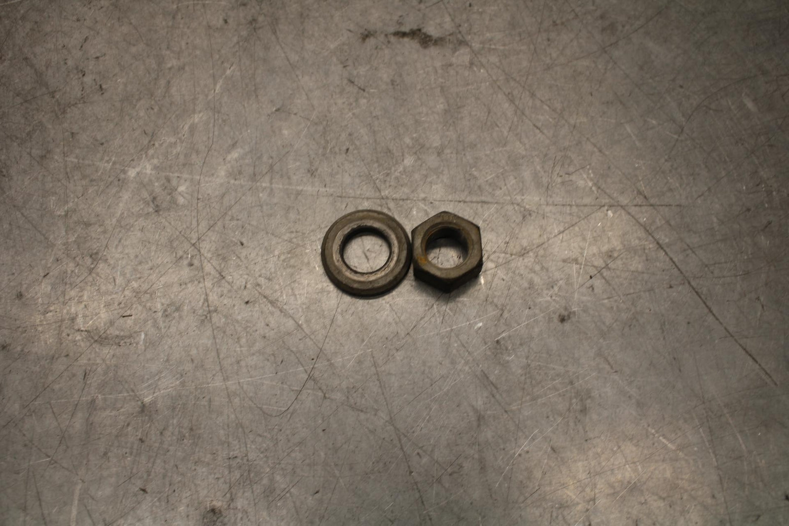 16-17 MOTO GUZZI V7 II REAR AXLE BACK WHEEL RIM PIVOT BOLT AXEL BB57