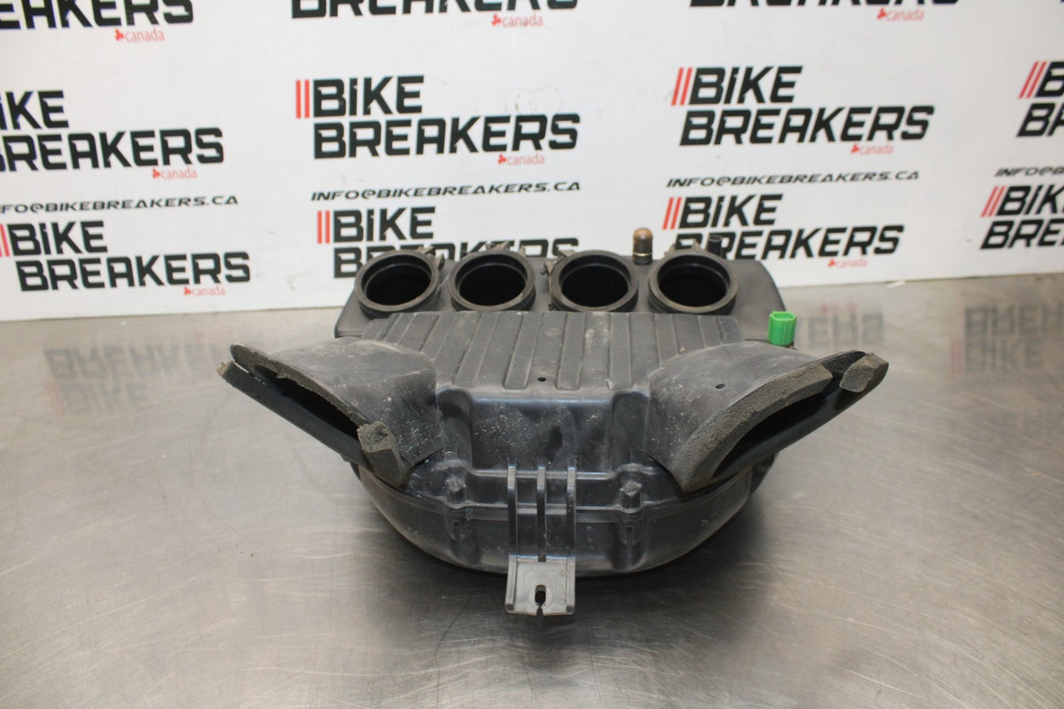 05-06 SUZUKI GSXR1000 AIRBOX AIR INTAKE FILTER BOX BB857