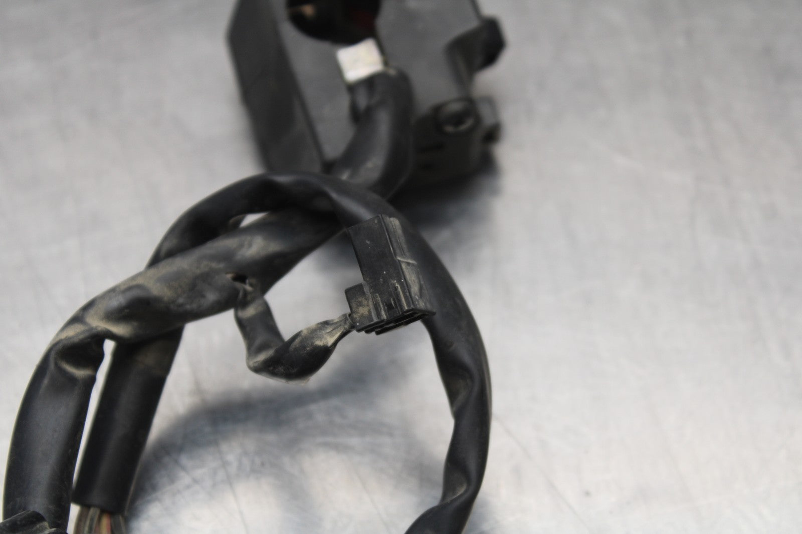 07-08 KAWASAKI NINJA ZX6R RIGHT CLIP ON HANDLE KILL OFF START SWITCH  BB203