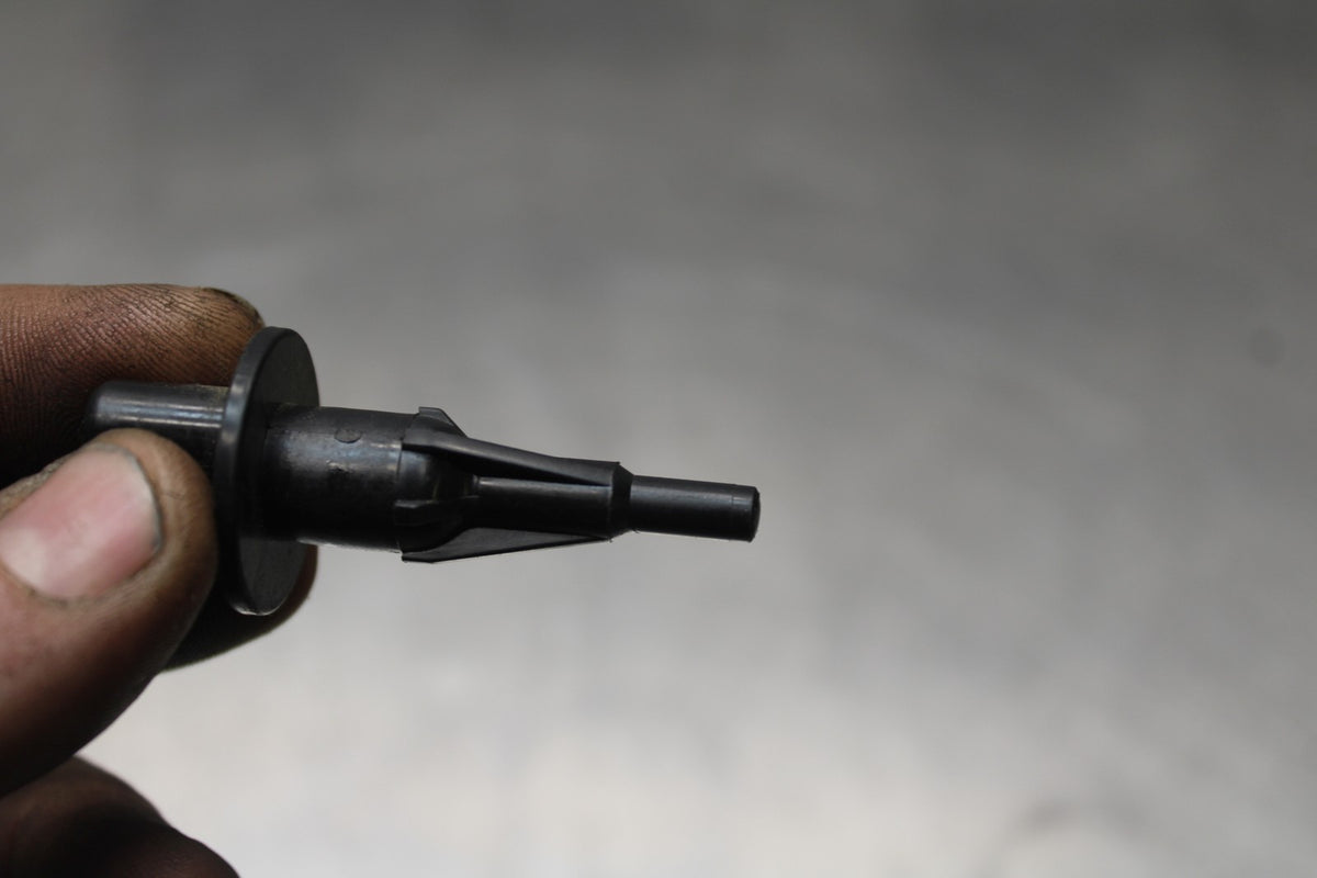 05 YAMAHA YZF R6 AIR INTAKE TEMPERATURE TEMP SENSOR BB858