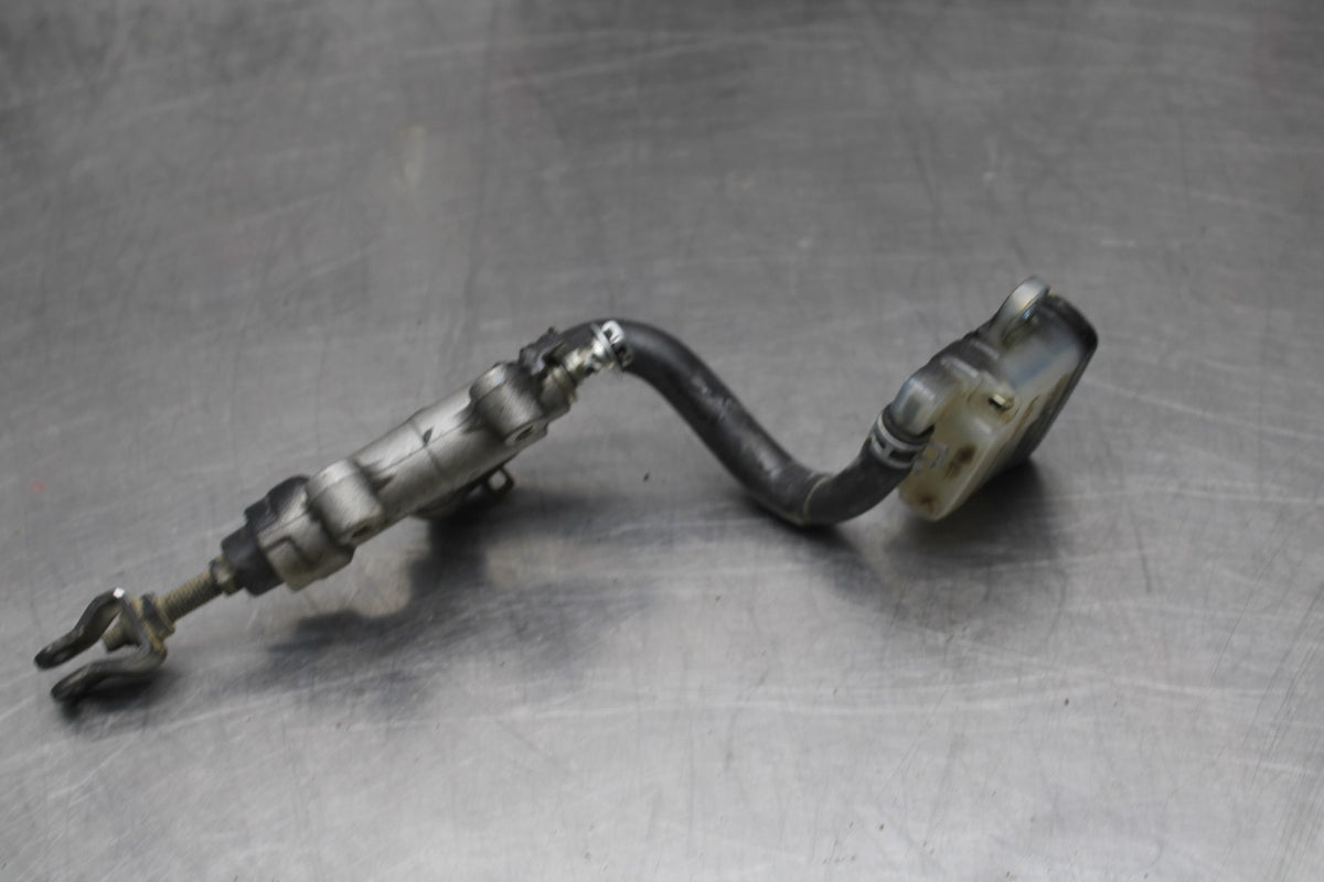 08-09 SUZUKI GSXR750 REAR BACK BRAKE MASTER CYLINDER W RESERVOIR BB854