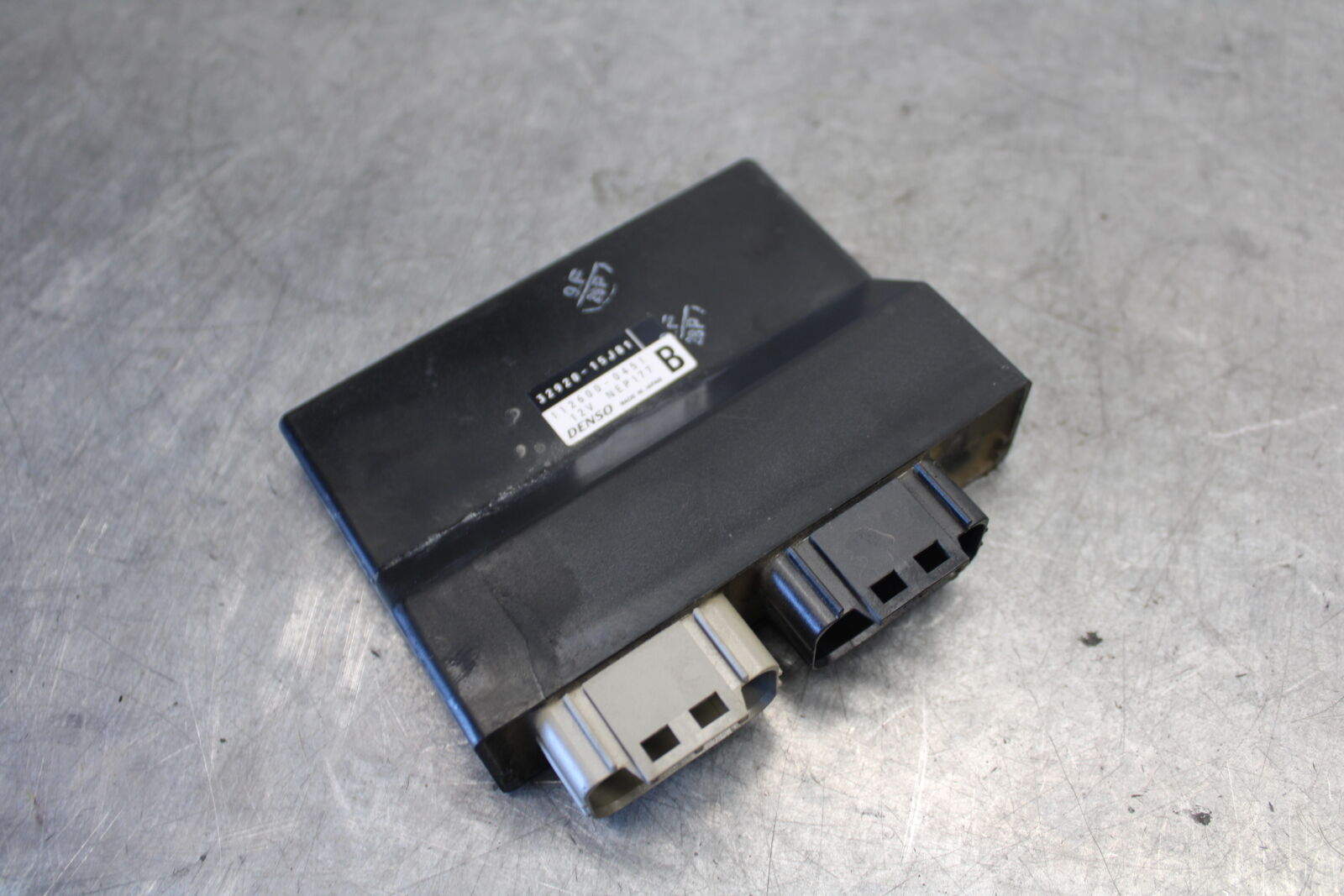 11-24 SUZUKI GSXR750 ECU COMPUTER CONTROLLER UNIT BLACK BOX ECM CDI  BB687