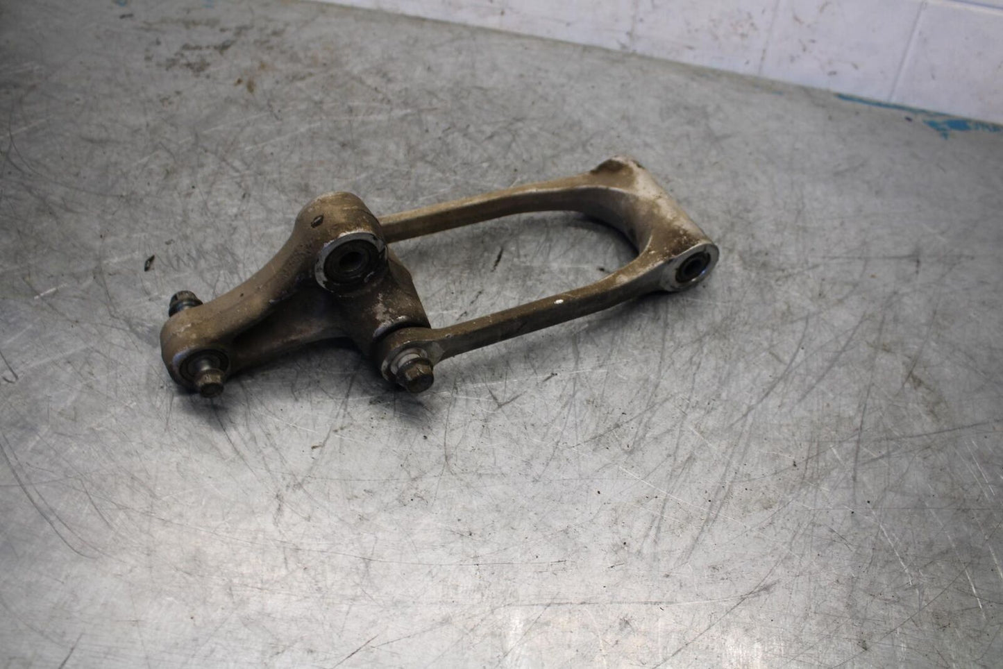 08-10 SUZUKI GSXR600 REAR DOGBONE SHOCK LINKAGE LINK BB430