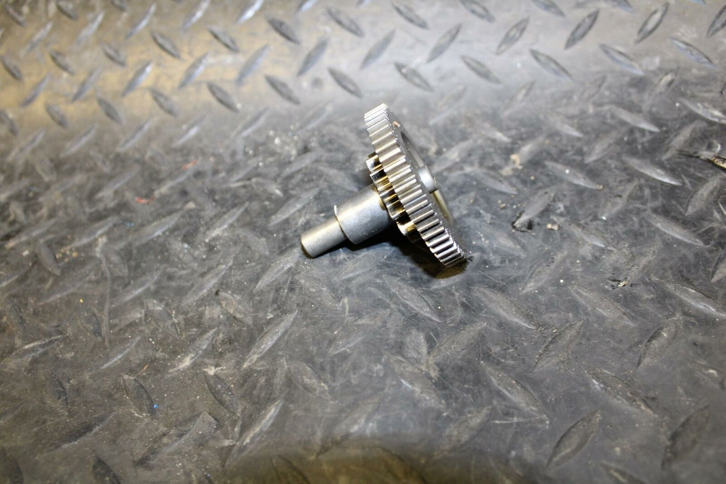 08 HONDA CBR125R ENGINE MOTOR IDLER IDLING GEAR bb180