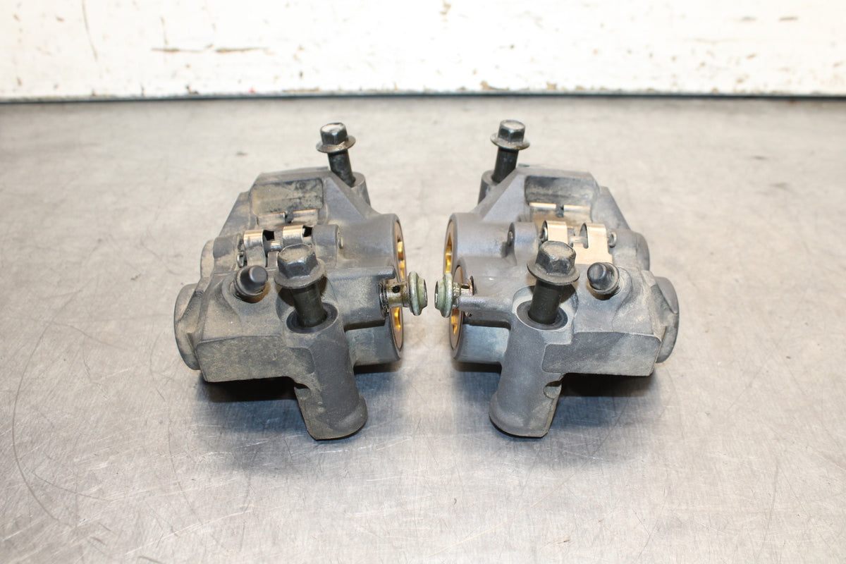 06-07 YAMAHA YZF R6 RIGHT LEFT FRONT BRAKE CALIPER SET PAIR CALIPERS BB742