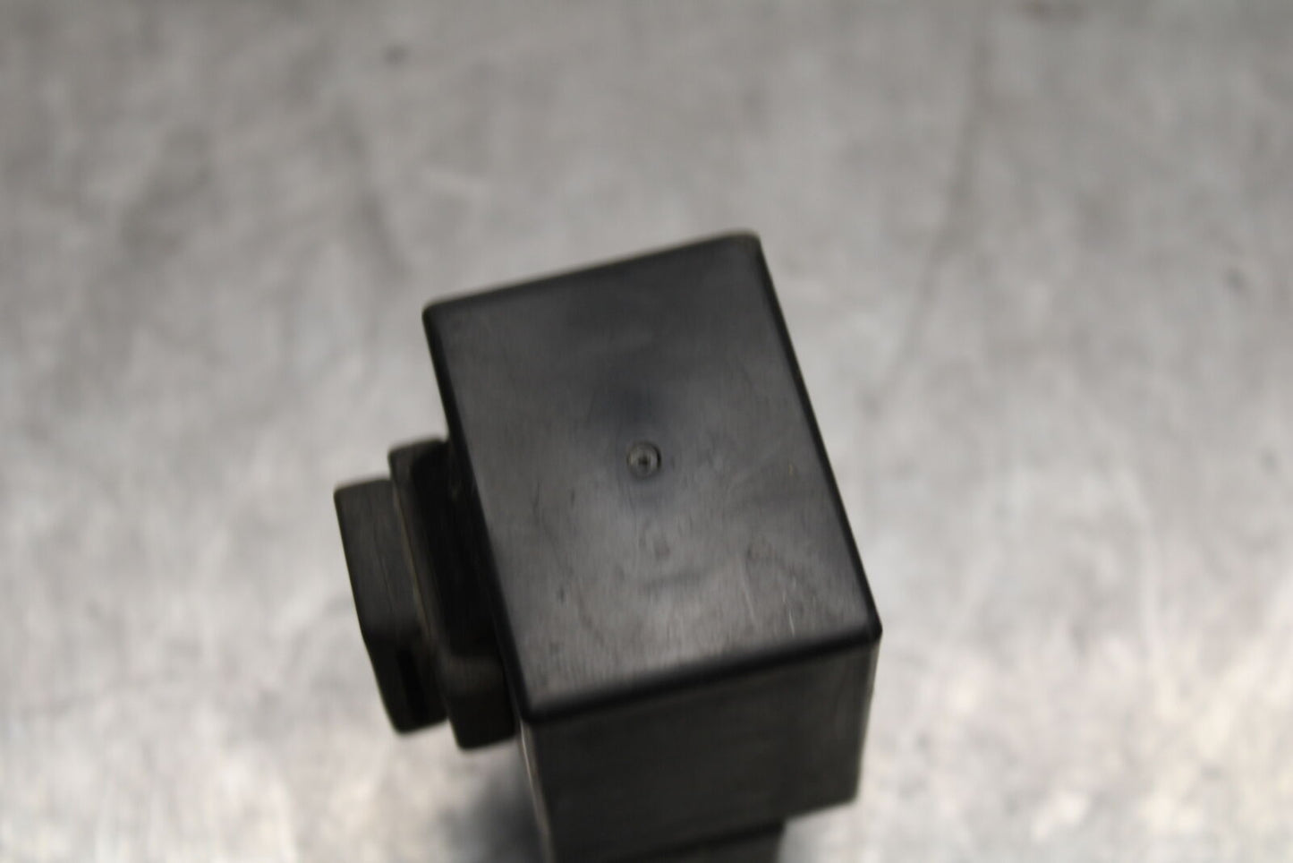 08-09 YAMAHA YZF R6S RELAY ASSEMBLY BOX BB115