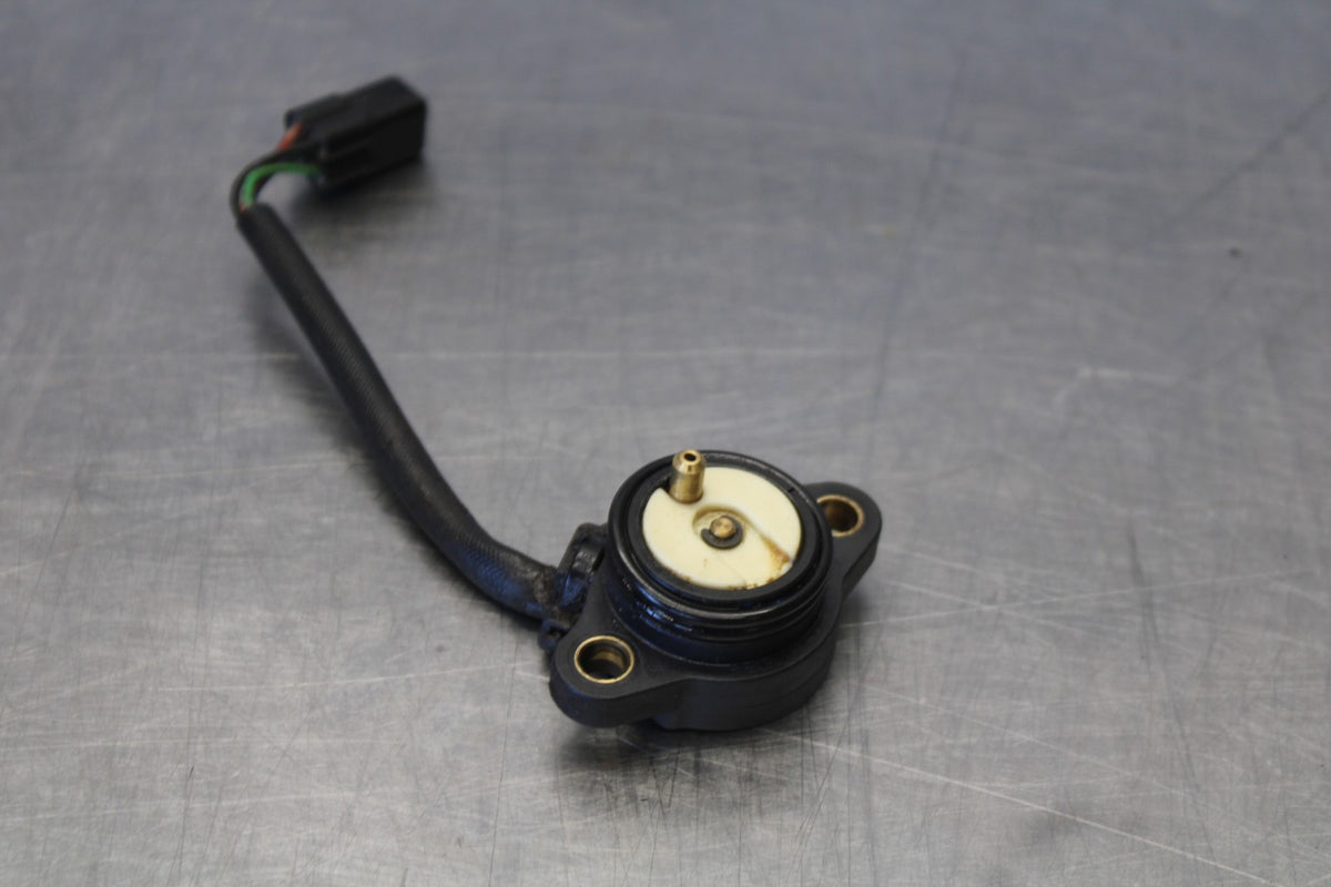 15 TRIUMPH TIGER 800 ENGINE MOTOR GEAR POSTION SENSOR BB873
