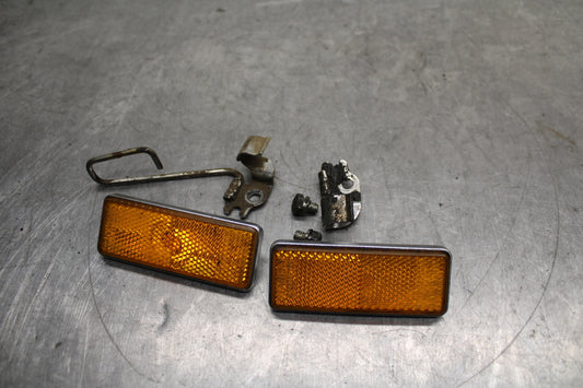 1984 Yamaha Virago 1000 REFLECTOR GARNISH MARKER BB117