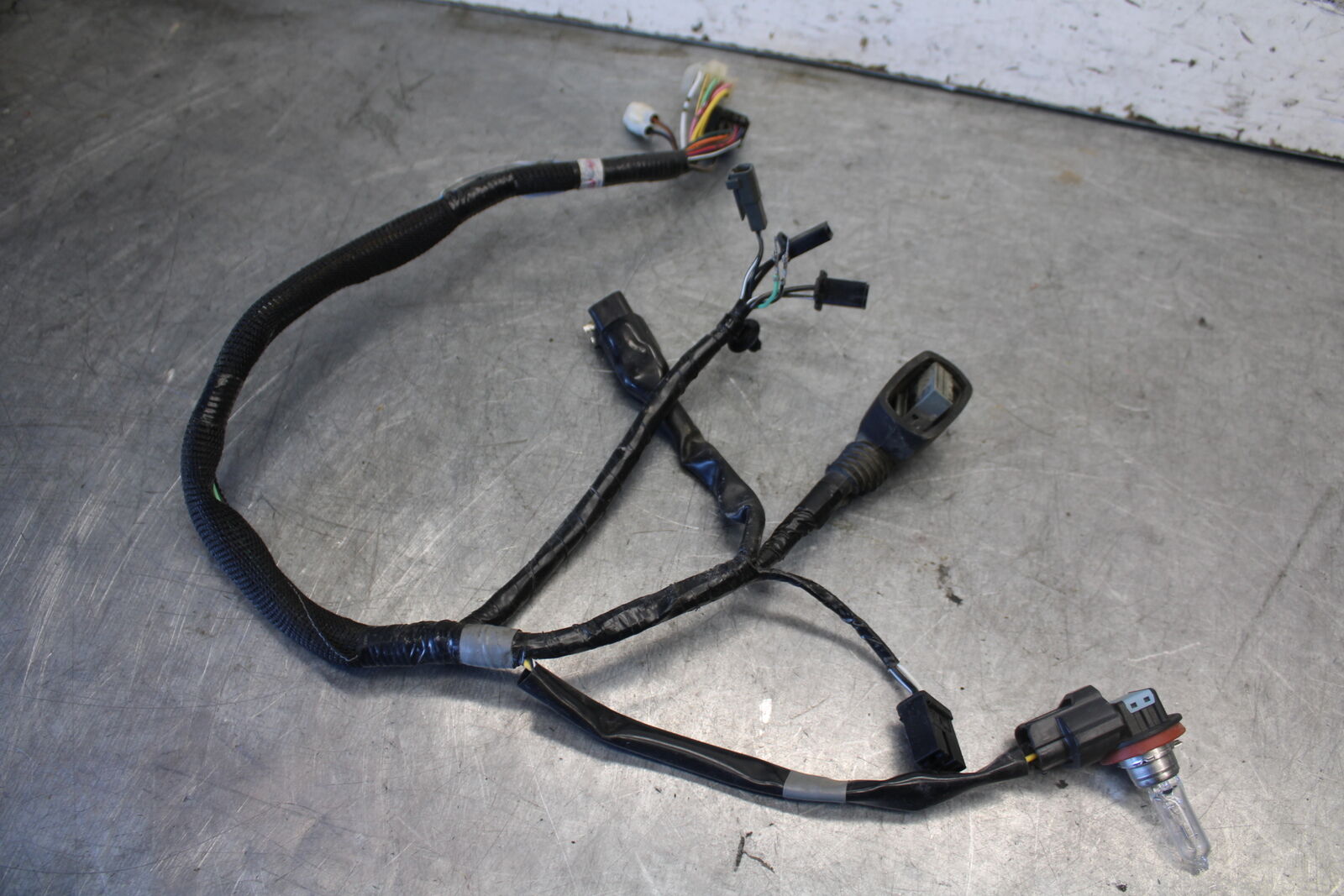 11-24 SUZUKI GSXR750 HEADLIGHT SPEEDO GAUGES WIRING HARNESS WIRE LOOM BB687