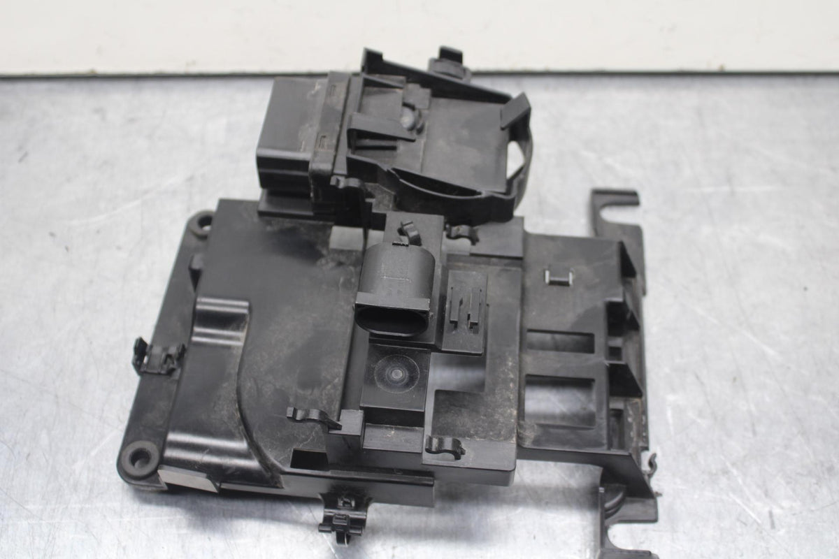 20-23 BMW F900R REAR BACK TAIL UNDERTAIL BATTERY TRAY PLASTIC BB603
