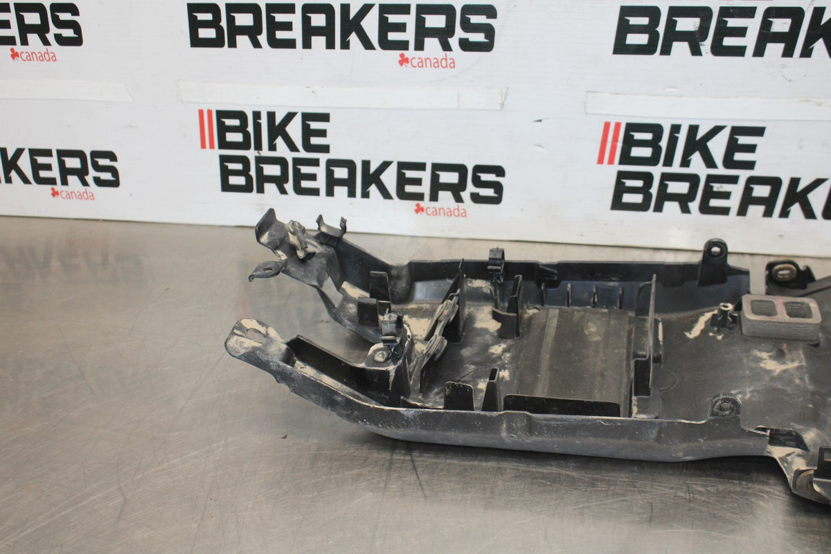 22 KAWASAKI NINJA ZX6R ZX636 ABS 40TH ANNIVERSARY EDITION REAR BACK TAIL BB911