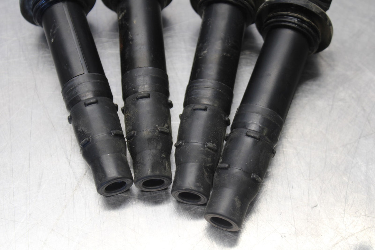 03-04 YAMAHA YZF R6 IGNITION COILS COIL SPARK PLUG CAPS BB890
