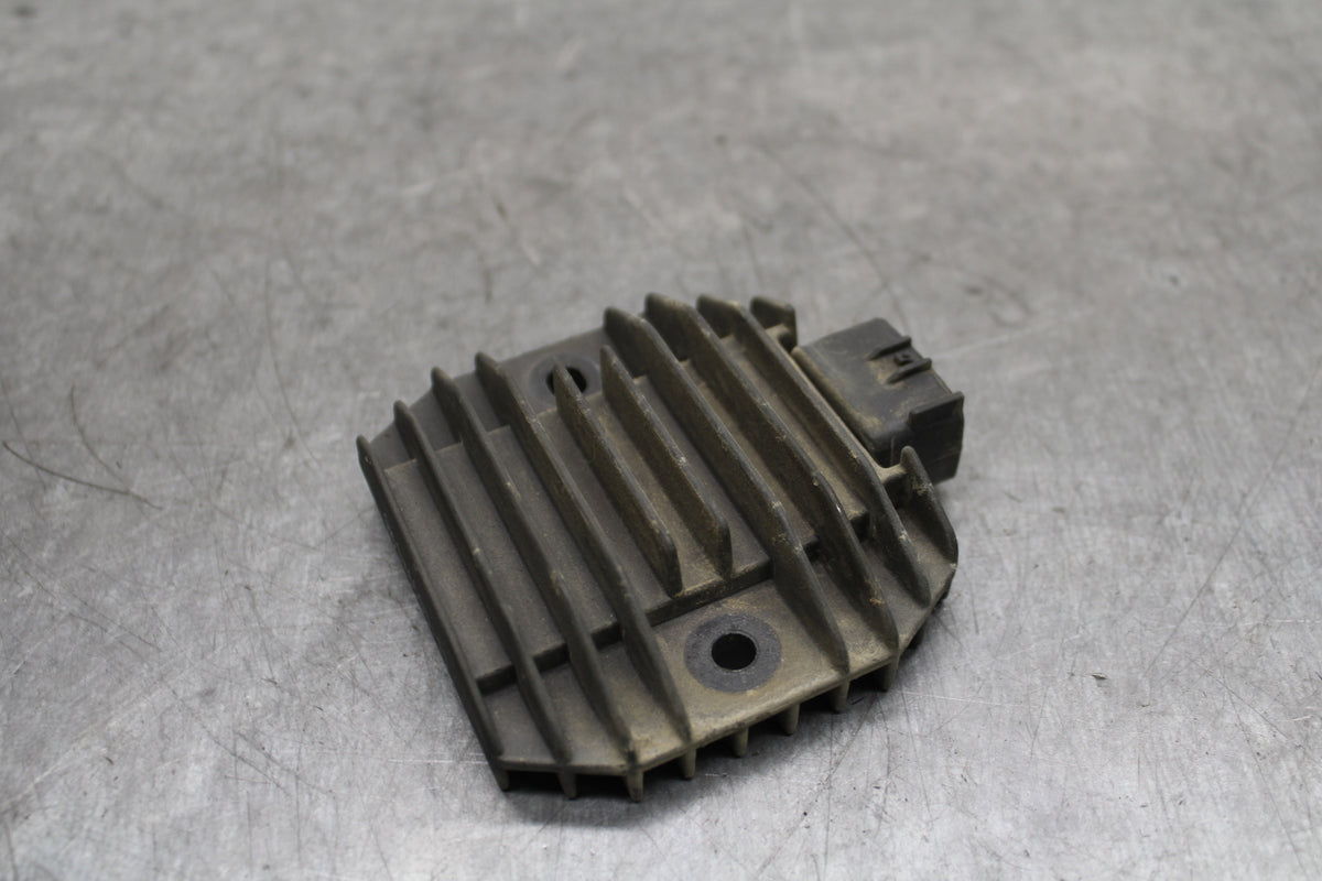 02-03 YAMAHA V STAR 1100 RECTIFIER VOLTAGE REGULATOR BB124