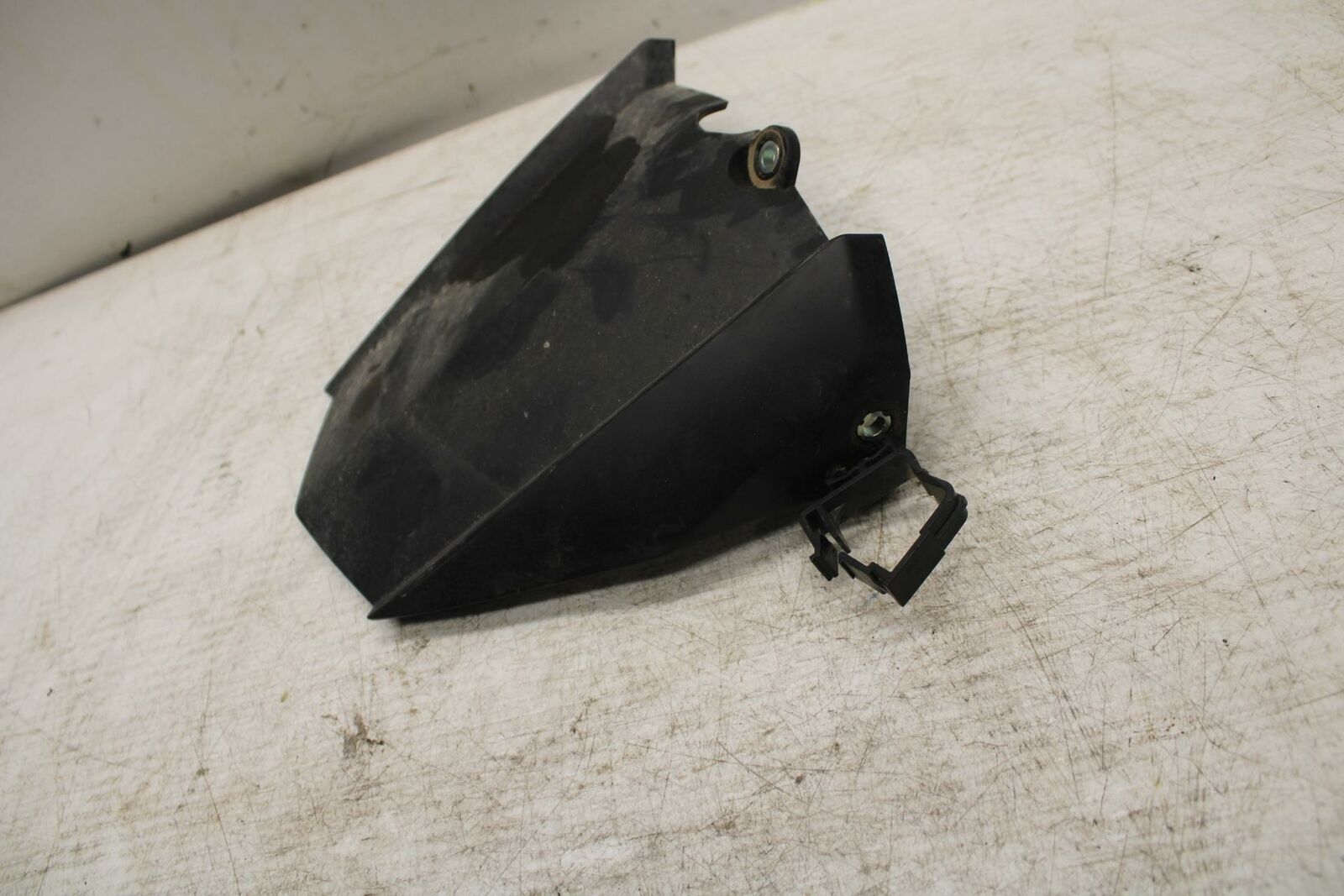 20-21 YAMAHA XSR900 REAR BACK WHEEL TIRE HUGGER FENDER BB372