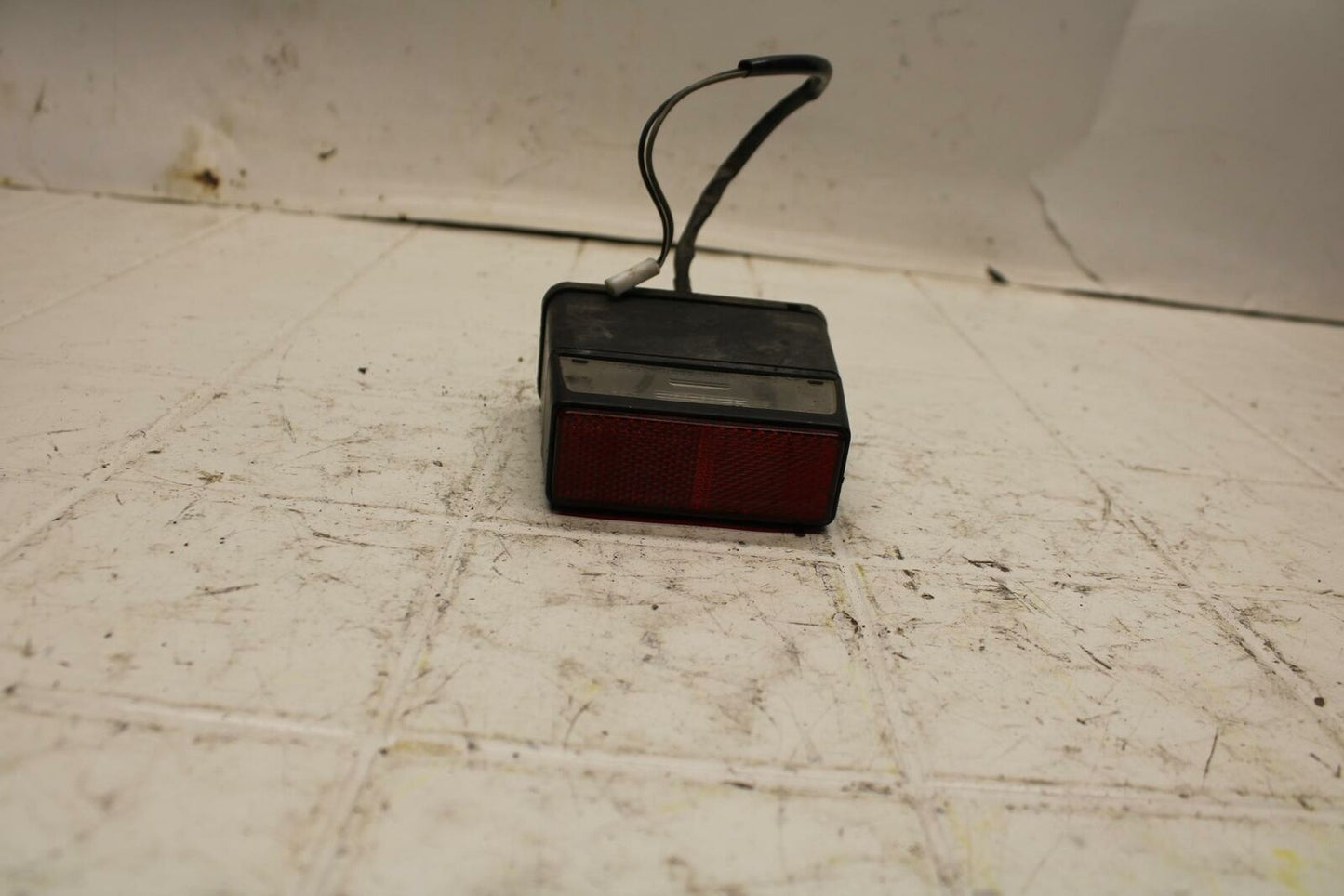 06-07 SUZUKI BANDIT 1200S ABS LICENSE PLATE LIGHT BB21