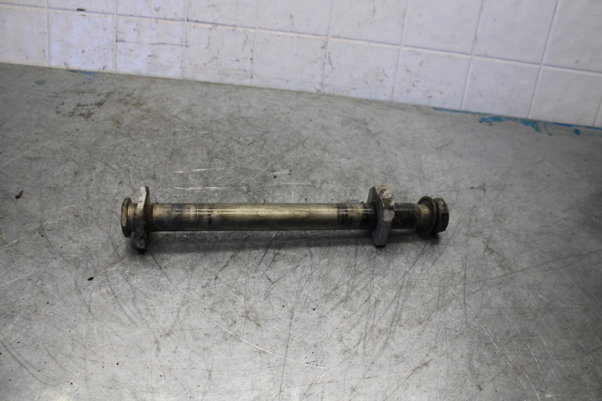 08-10 SUZUKI GSXR600 REAR AXLE BACK WHEEL RIM PIVOT BOLT AXEL BB430